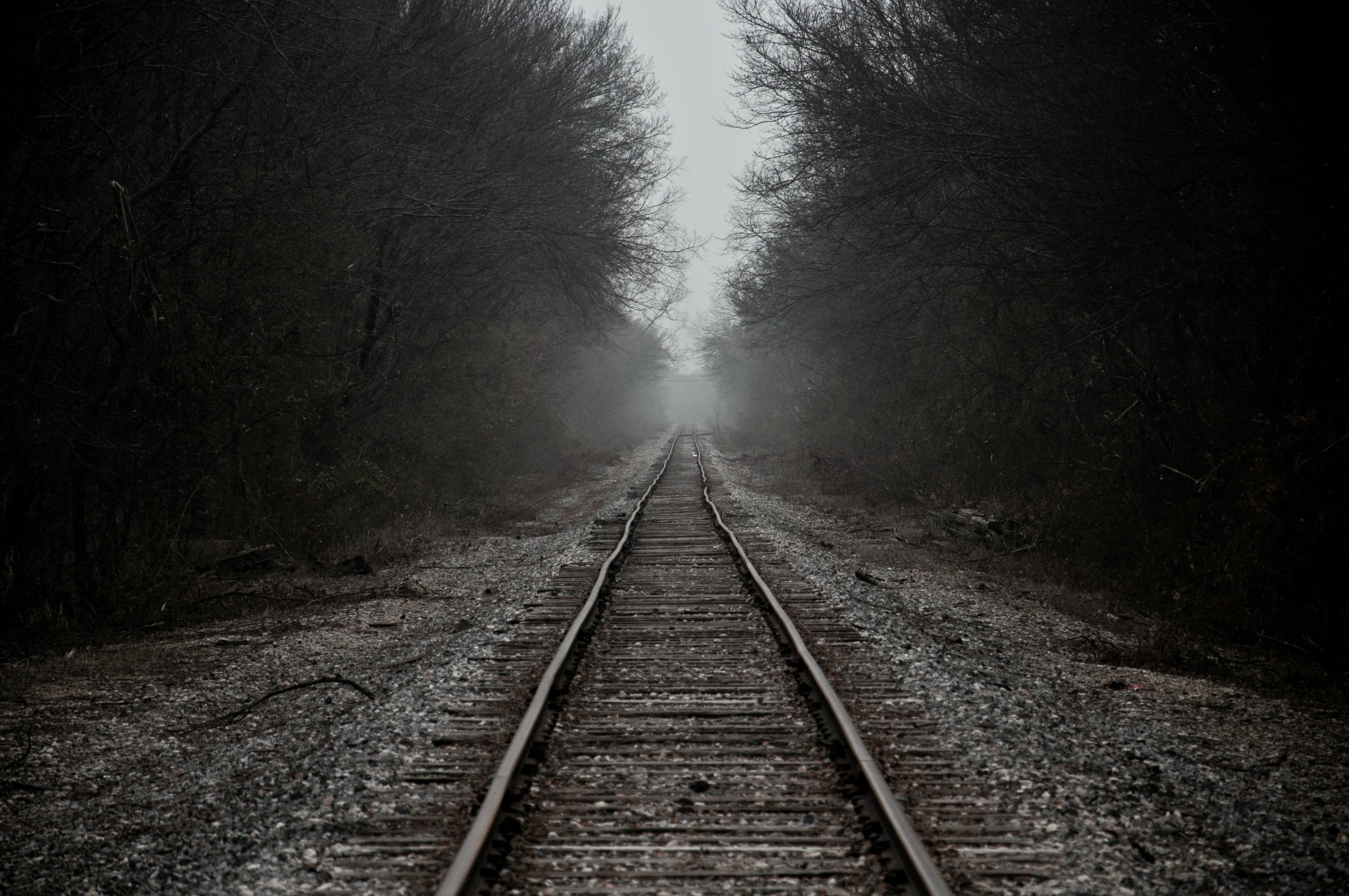 General 3216x2136 railway dark outdoors gloomy depressing mist gravel gray monochrome