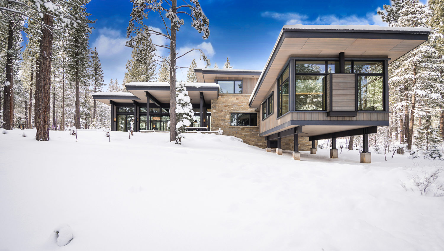 General 1500x848 modern house mansions architecture snow