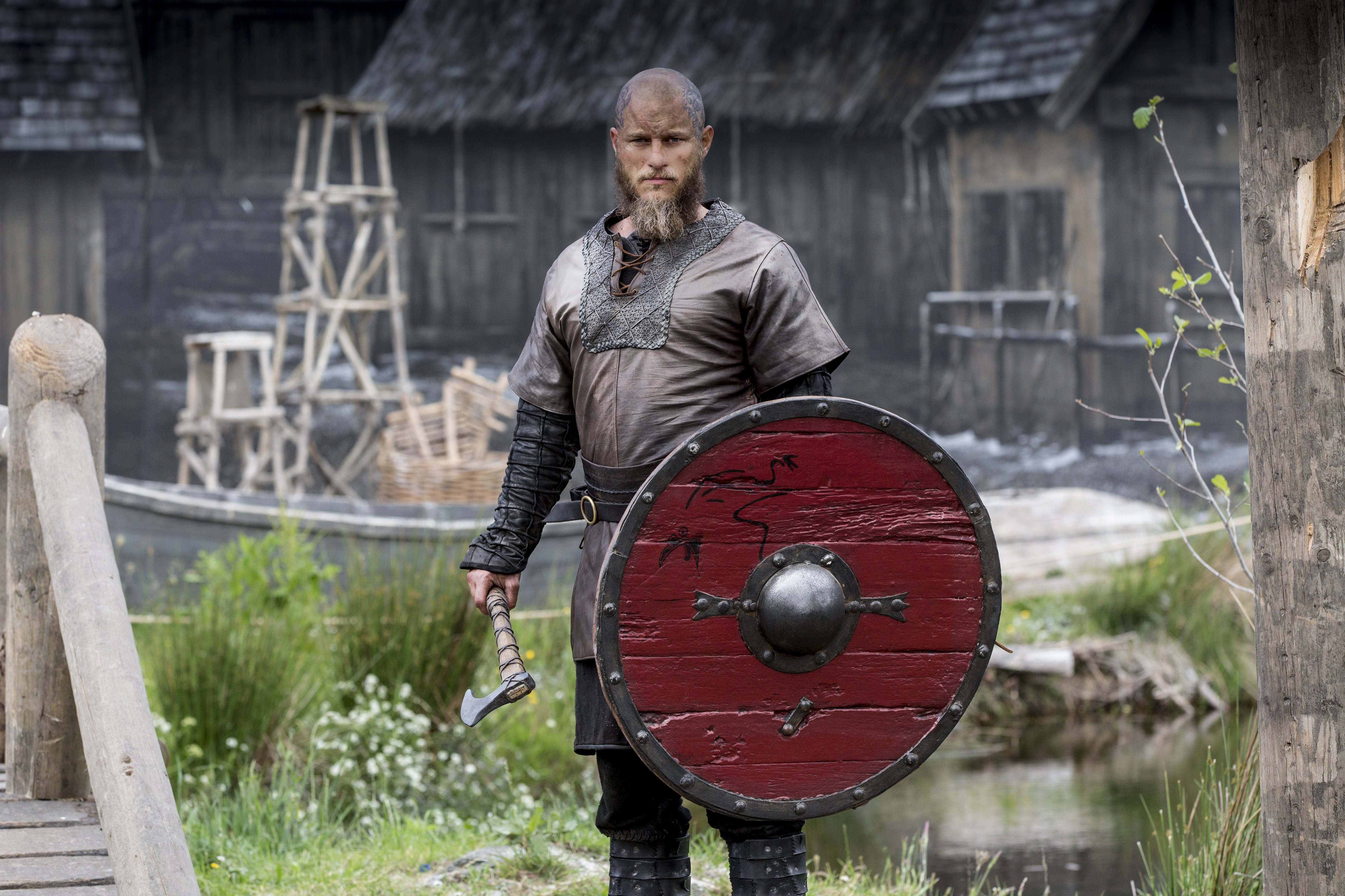 People 5184x3456 Ragnar Ragnar Lodbrok vikings TV series Vikings (TV series) Travis Fimmel actor men fantasy men axes shield