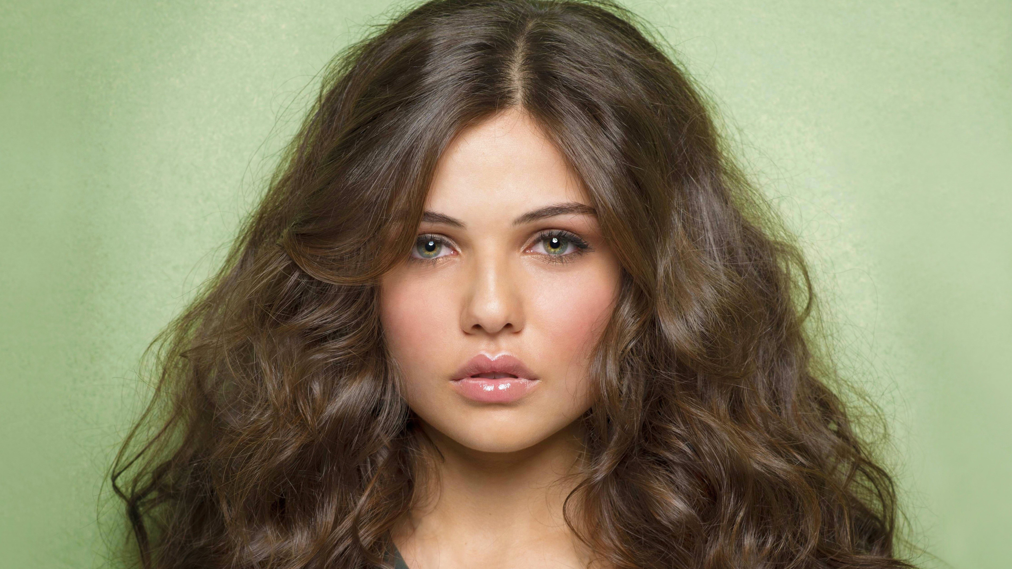 People 3840x2160 women Danielle Campbell actress brunette pink lipstick face blue eyes portrait long hair American women green background simple background looking at viewer studio women indoors