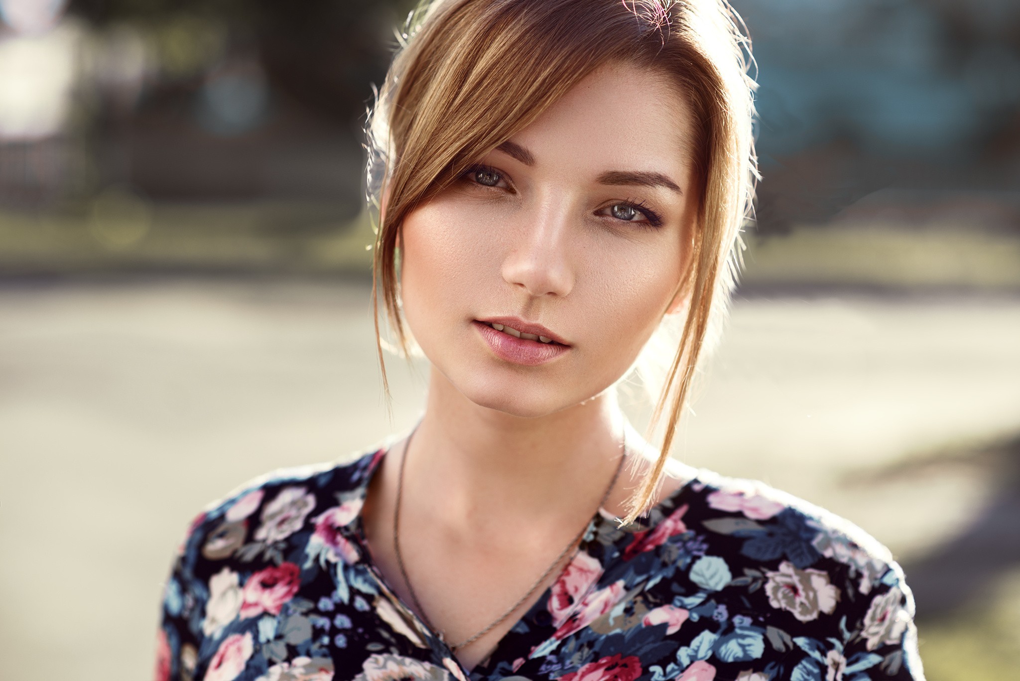 Maks Kuzin Women Model Looking At Viewer Blonde Face Eyes Straight Hair Portrait Depth