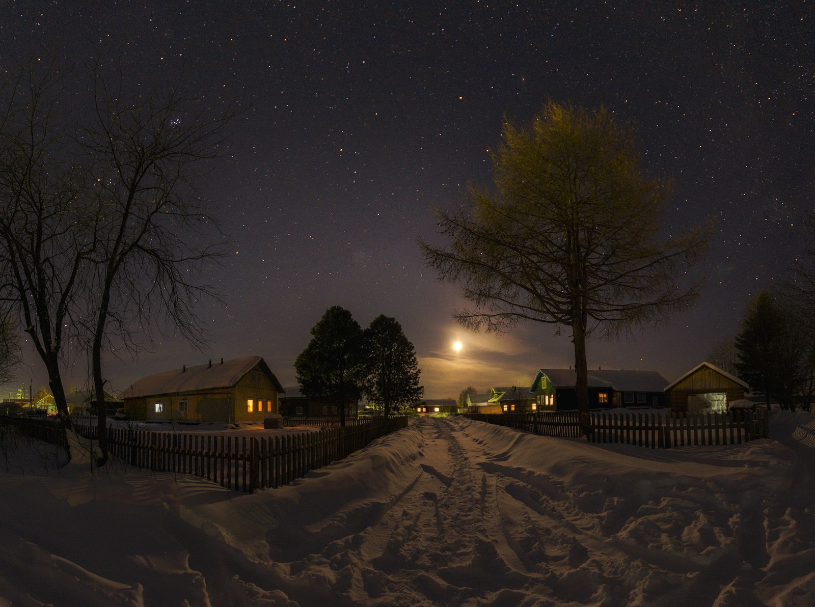 General 1600x1192 nature landscape winter snow Russia Moon stars house village trees night