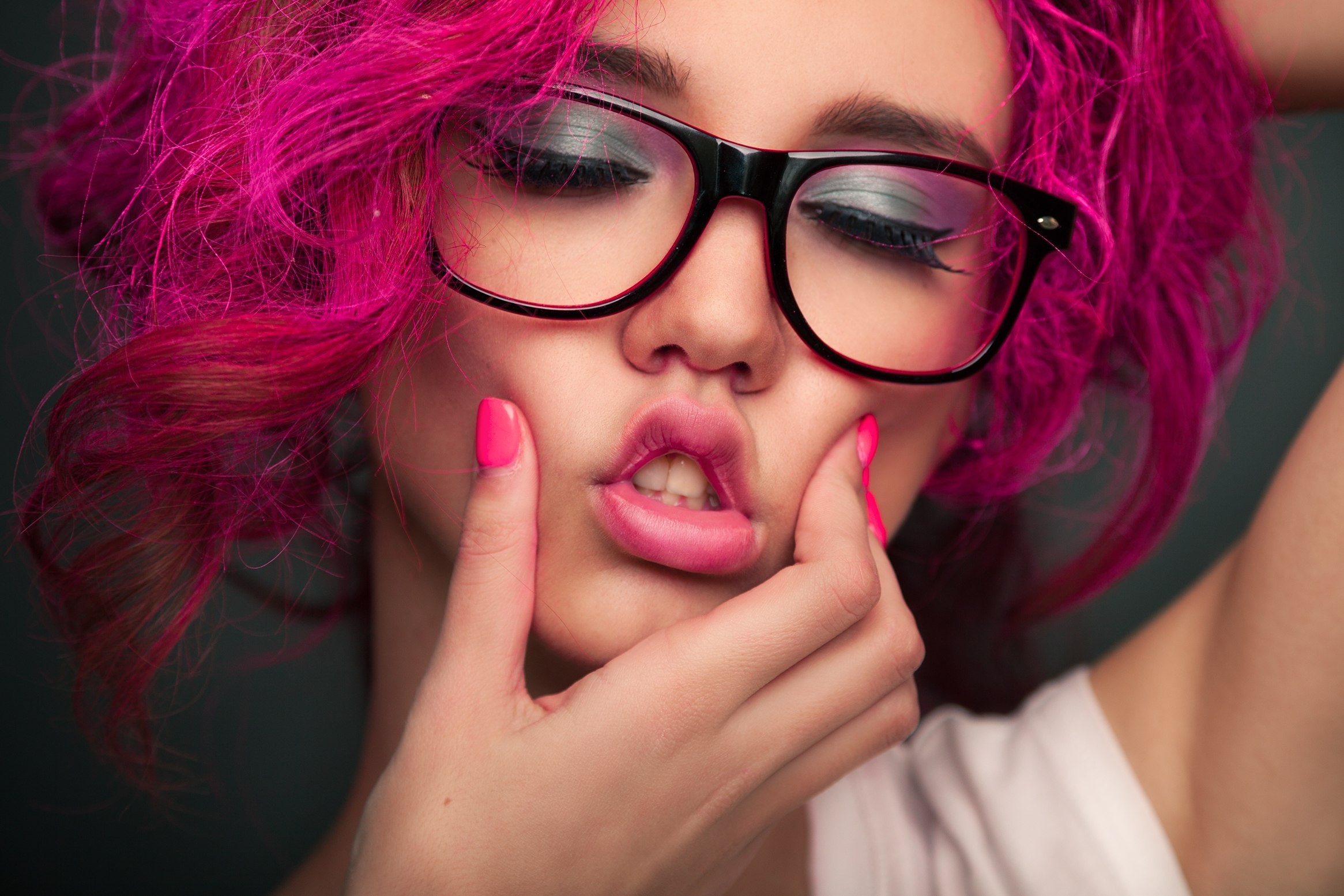 People 2331x1554 Elizabeth Broflovski women model face portrait women with glasses glasses dyed hair painted nails closed eyes makeup women indoors indoors studio closeup young women open mouth