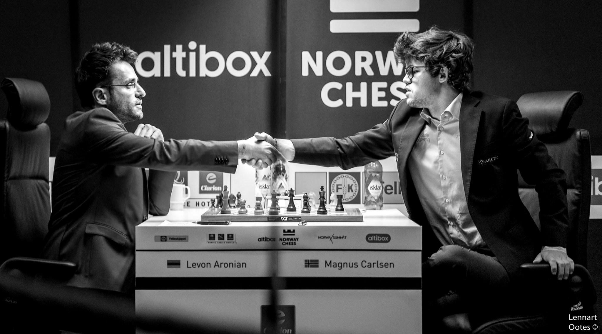 People 2048x1135 chess Magnus Carlsen men board games Levon Aronian monochrome watermarked