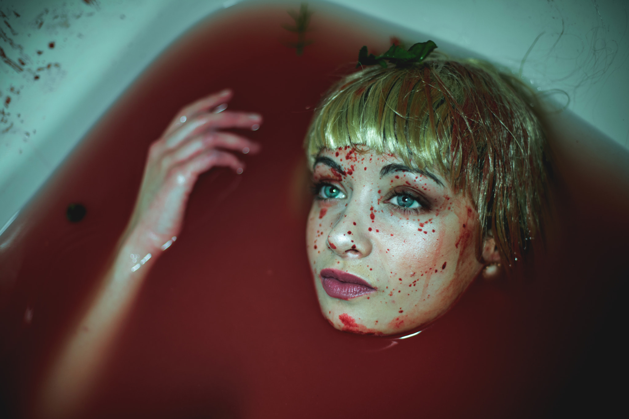 People 2048x1365 horror blood face women 500px Miguel Angel Magüesín in bathtub closeup