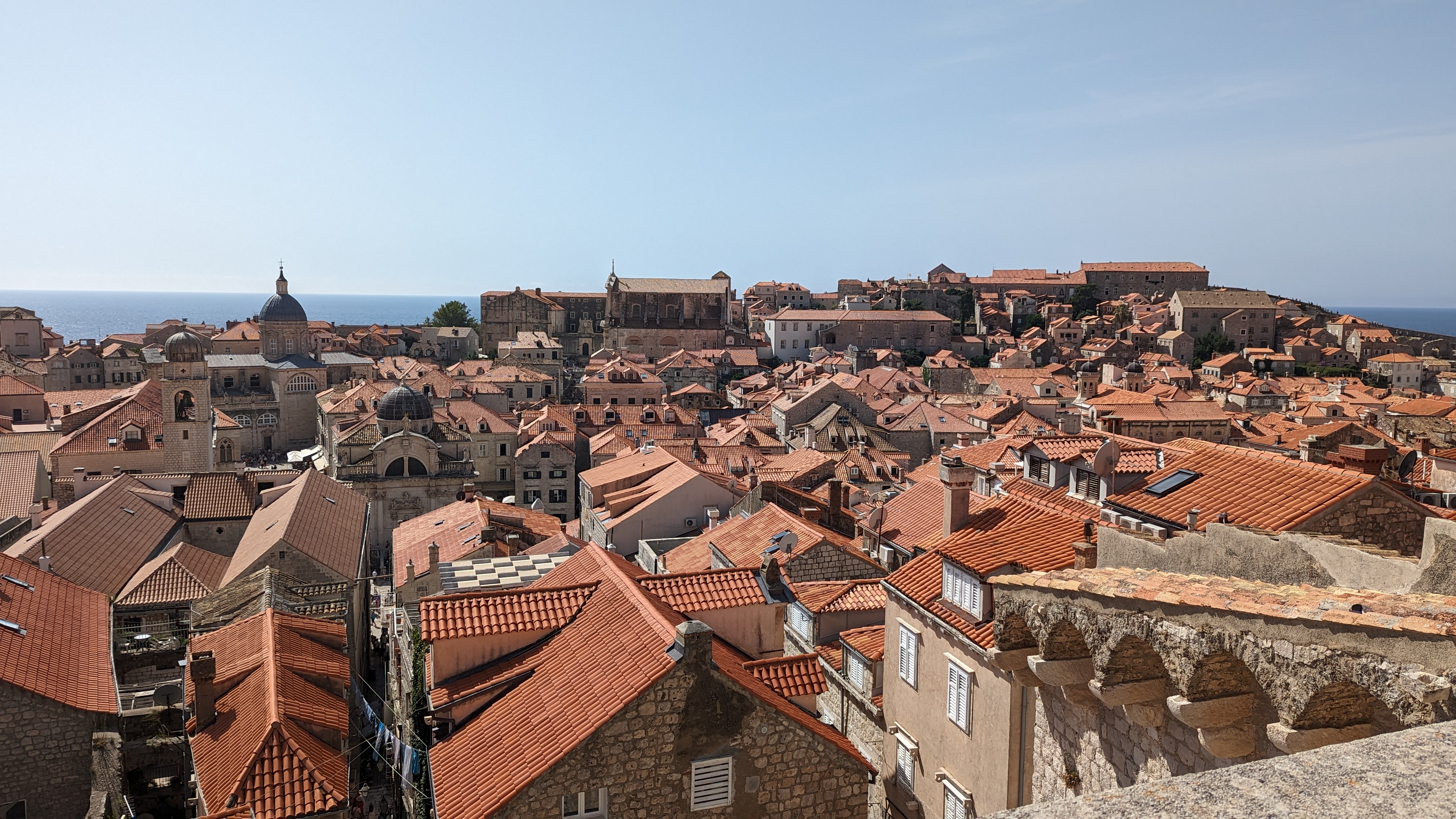 General 4032x2268 Dubrovnik rooftops village building cityscape