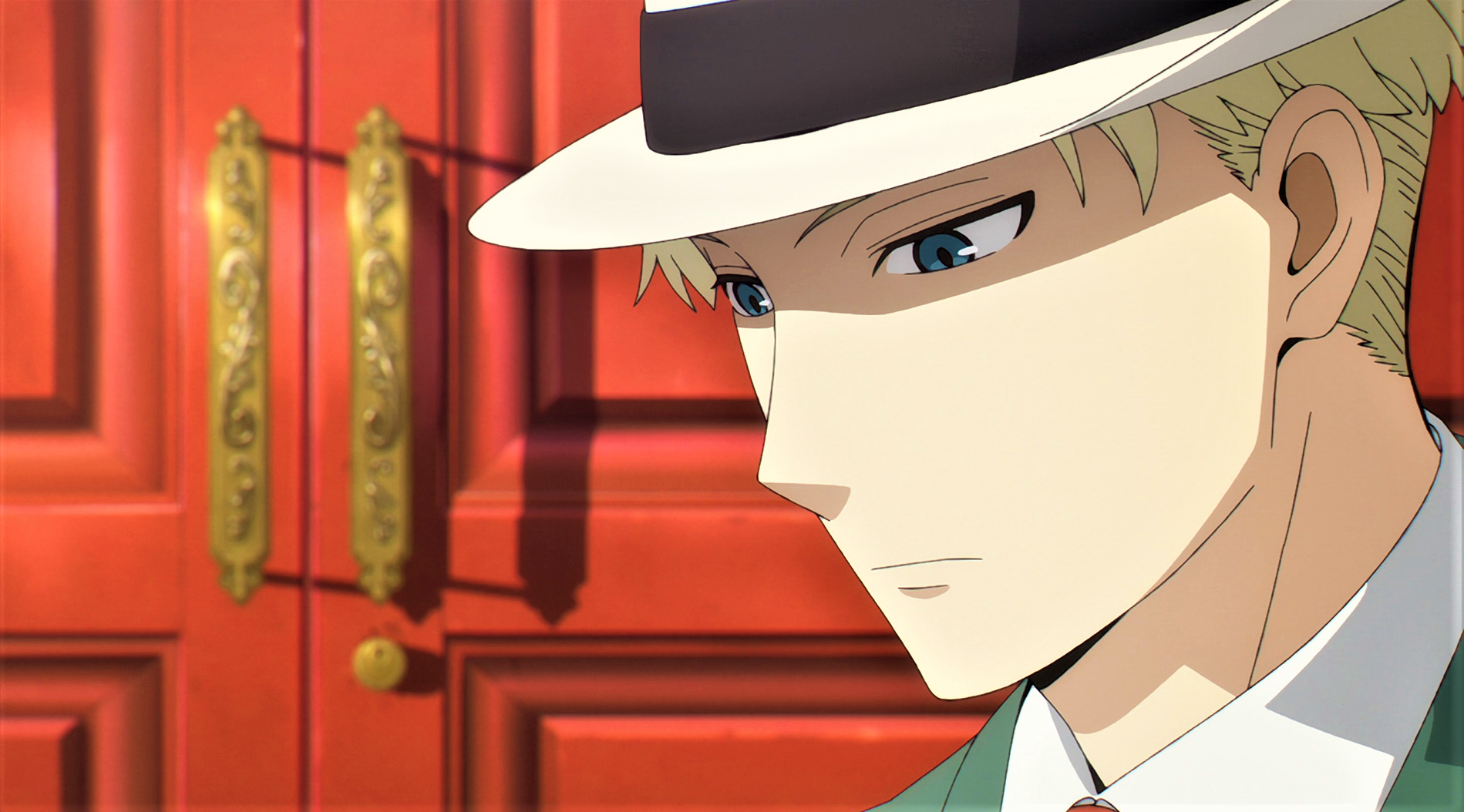 Anime 1899x1054 Spy x Family Loid Forger hat frown red background blonde anime anime screenshot anime boys sunlight