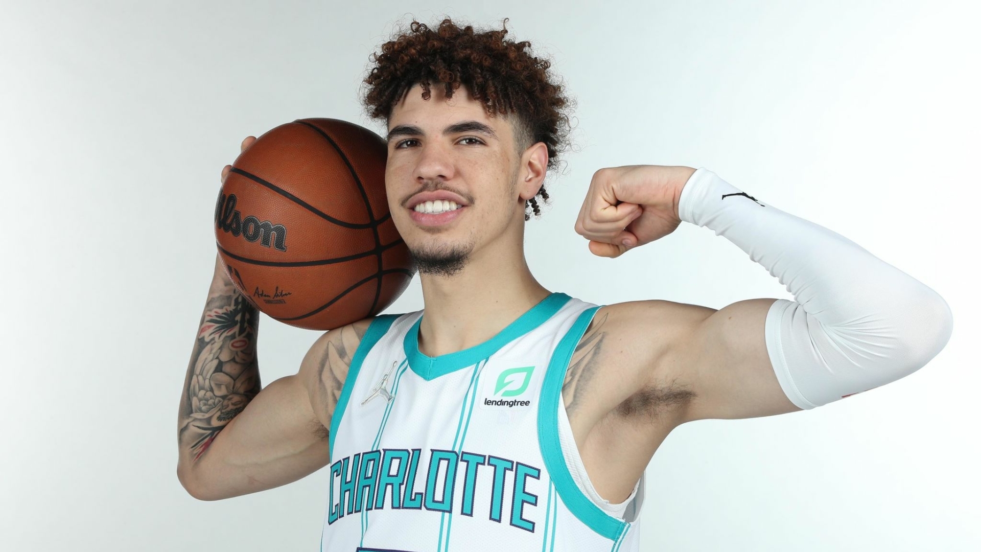 People 1920x1080 LaMelo Ball basketball sports jerseys simple background white background Charlotte Hornets NBA