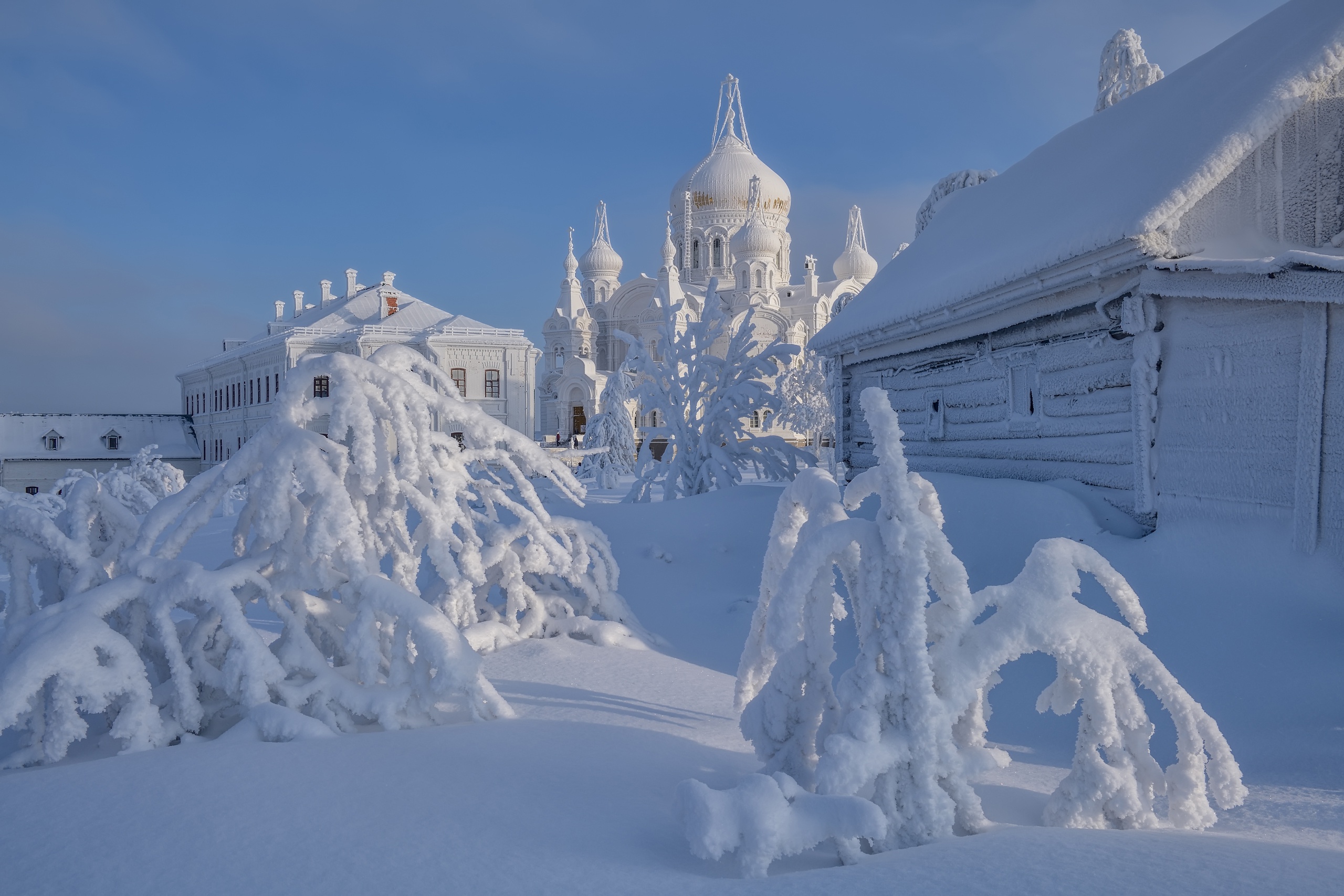 General 2560x1707 Ural winter cold building snow ice Russia monastery Monastery Belogorsky outdoors