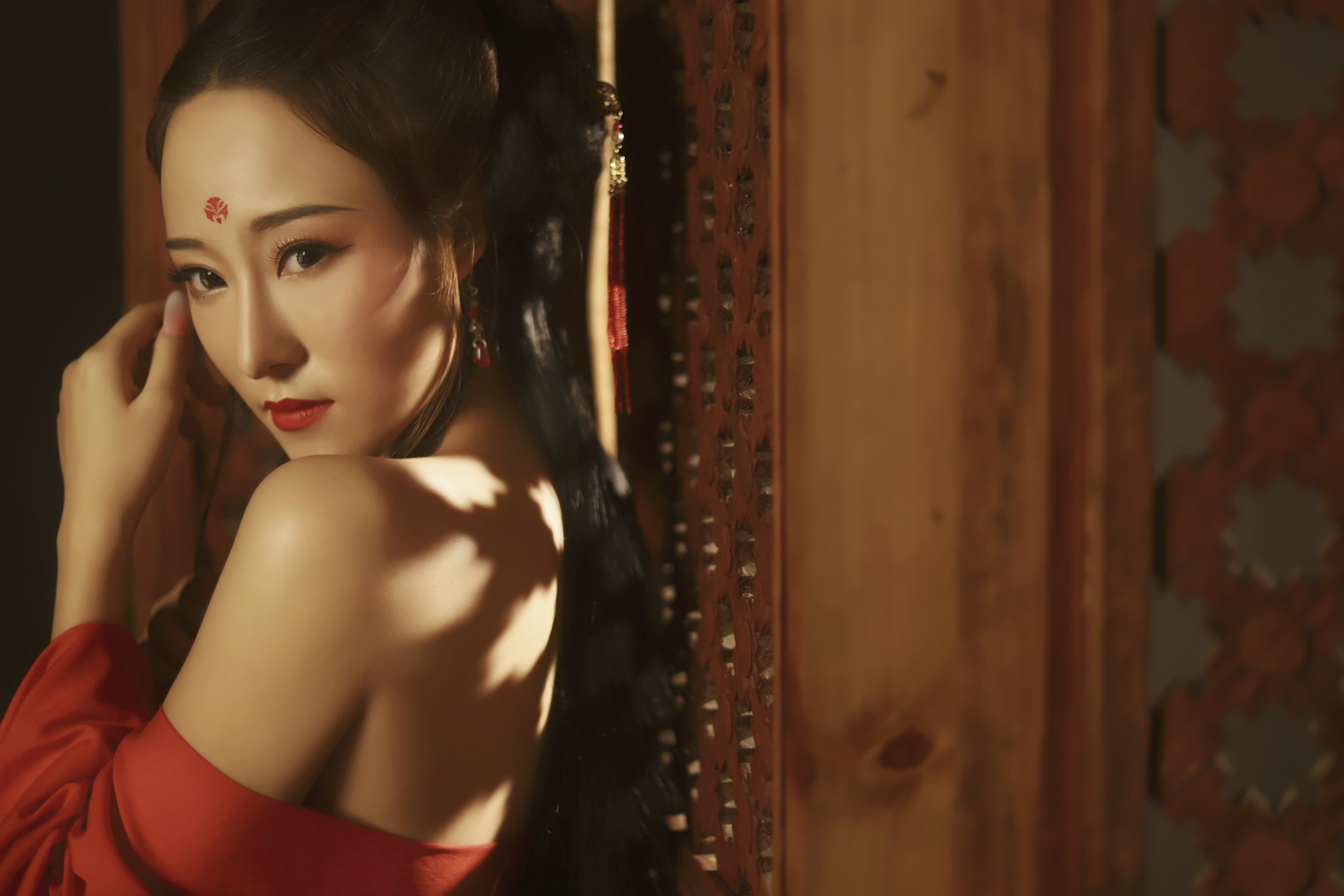 People 6240x4160 hanfu model Asian women face brunette bare shoulders makeup women indoors