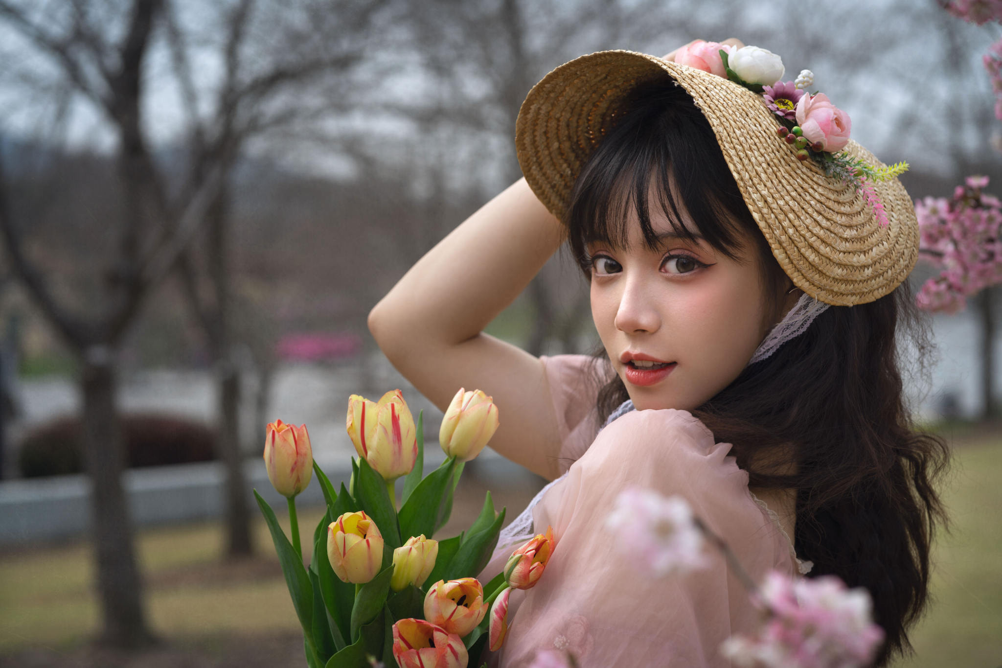 People 2048x1365 Lee Hu women Asian dark hair makeup flowers hat looking at viewer women outdoors model brunette straw hat tulips portrait