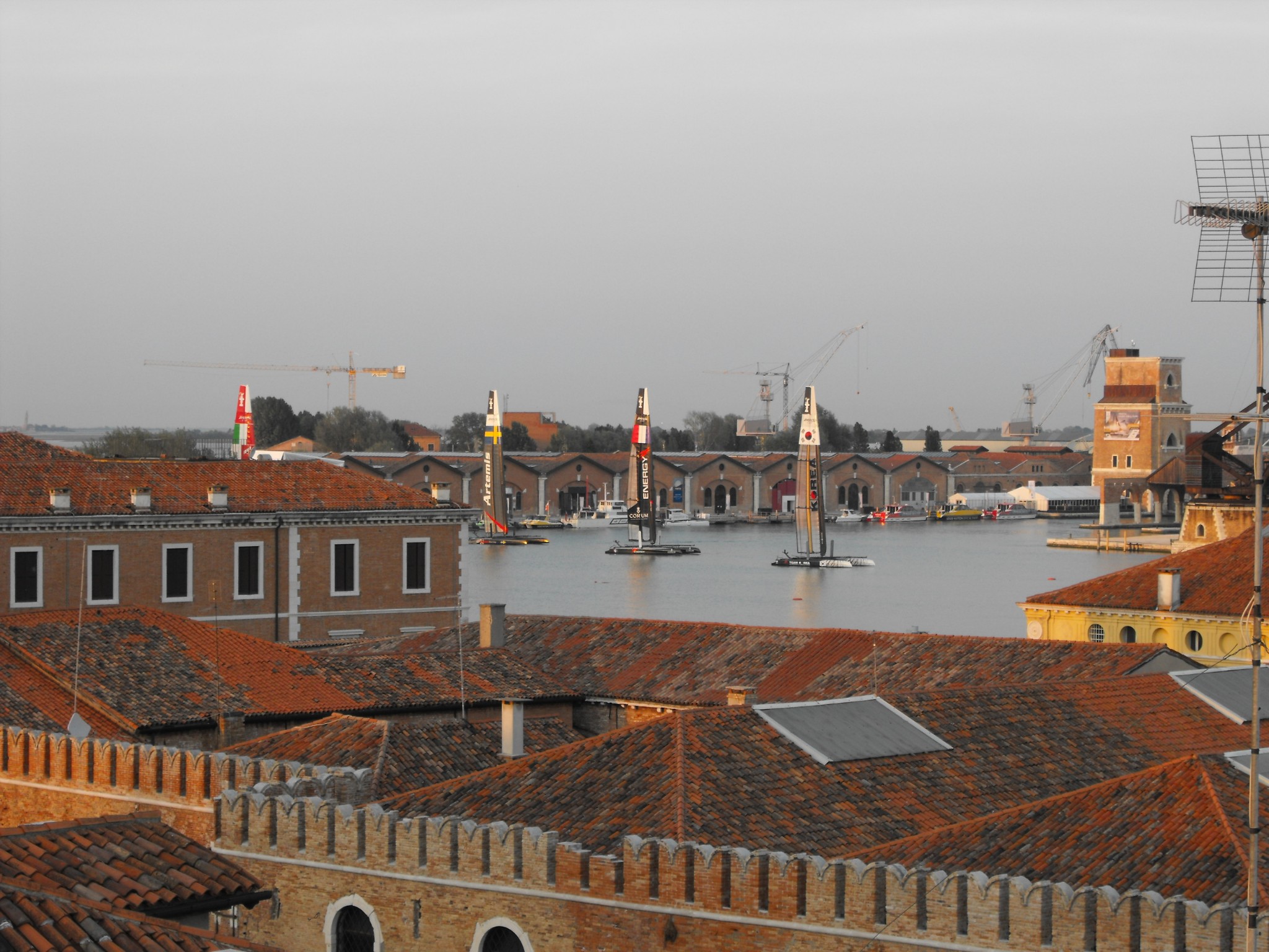 General 2048x1536 Venice sailboats Italy rooftops
