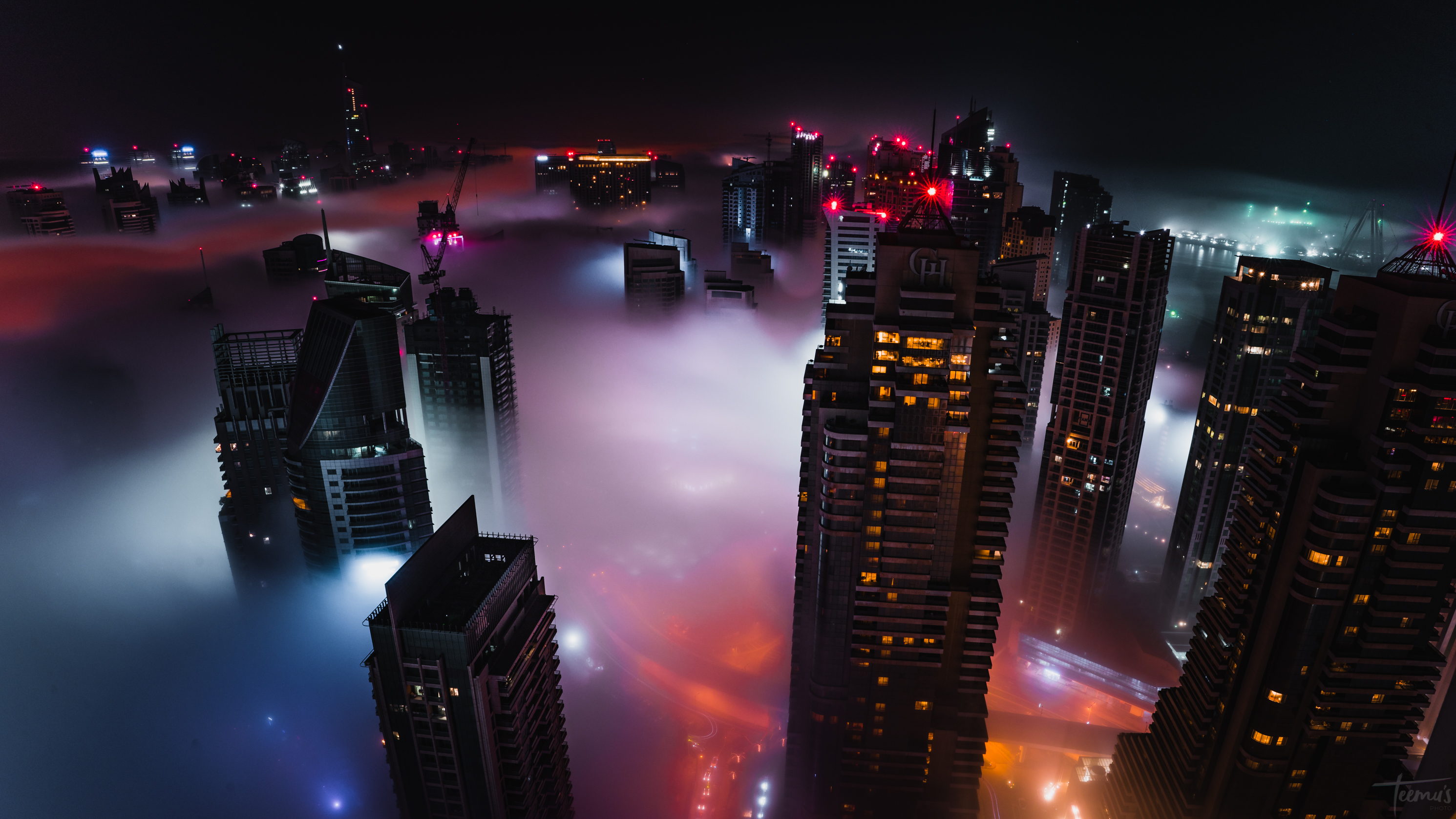 General 2981x1677 Dubai mist cityscape teemusphoto city lights city