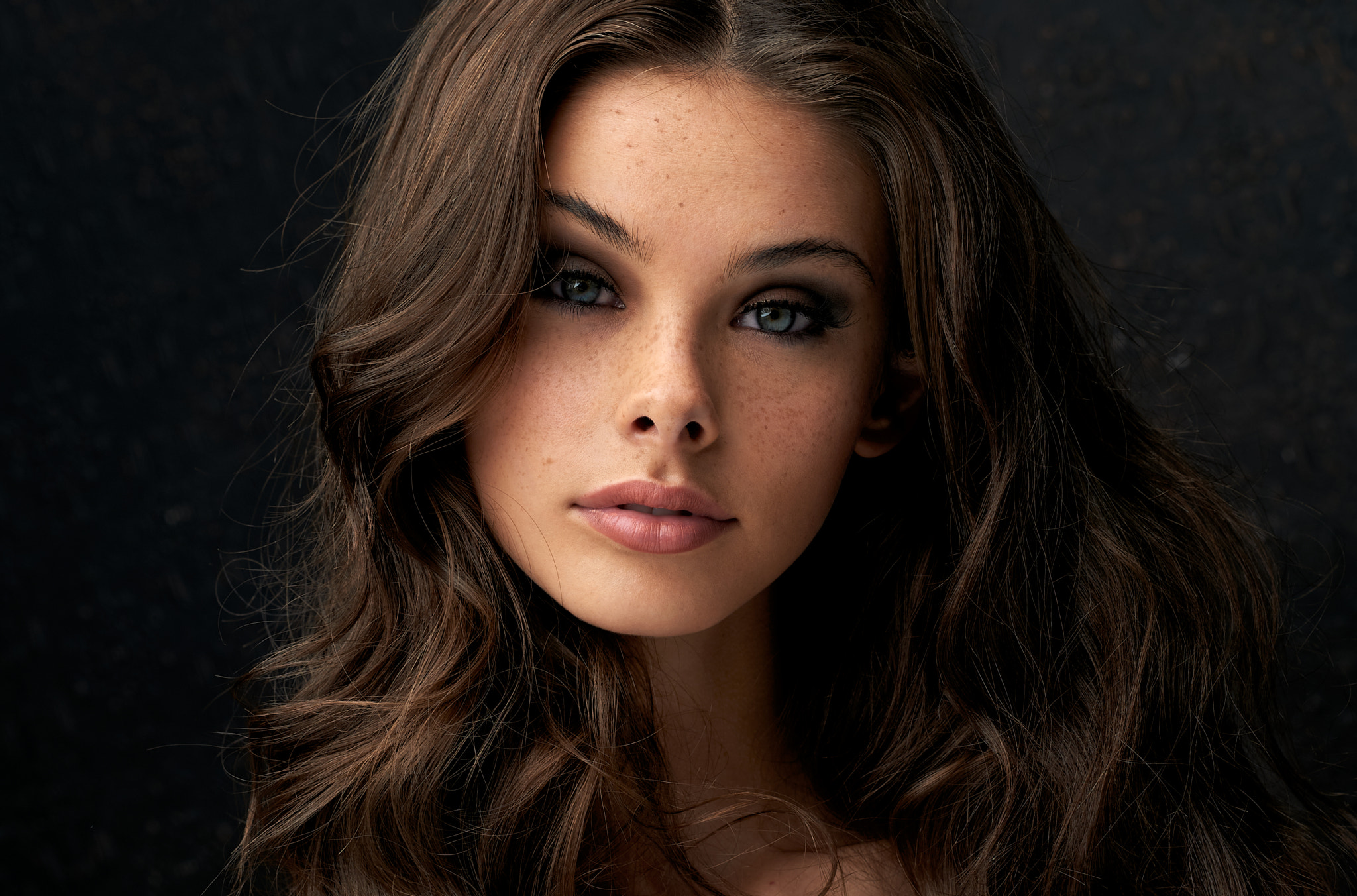 People 2048x1352 face brunette portrait closeup women blue eyes freckles pink lipstick model bokeh Meika Woollard