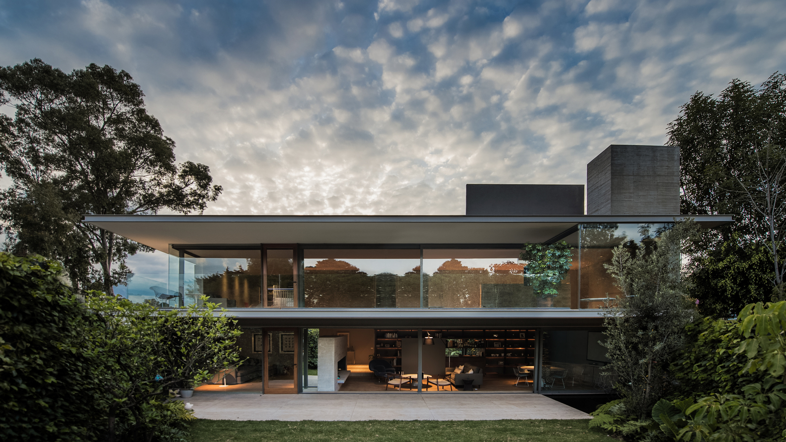 General 1582x890 house mansions modern architecture