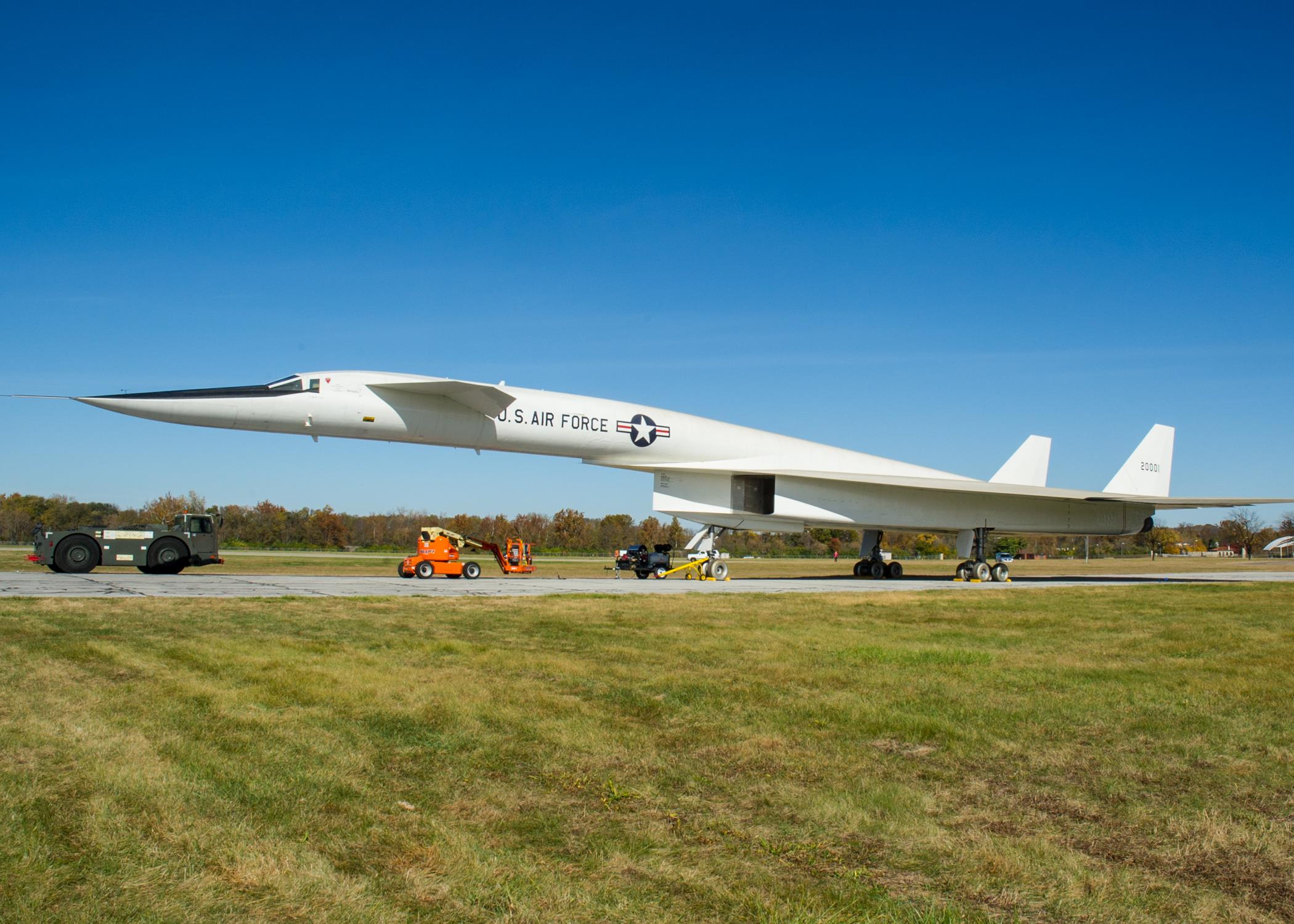 General 2100x1500 XB-70 Valkyrie Bomber US Air Force Supersonic Bomber military military vehicle vehicle aircraft military aircraft