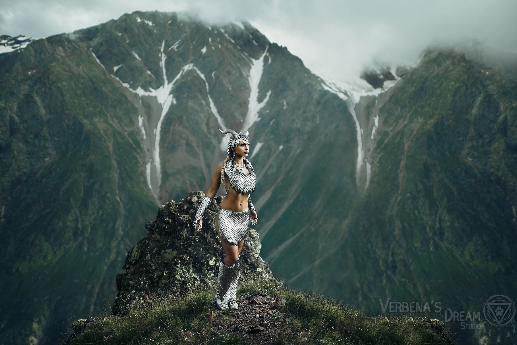 People 1800x1200 women model braids long hair nature women outdoors mountains clouds watermarked looking away bare midriff boots grey clothing gloves belly belly button natural light sunlight