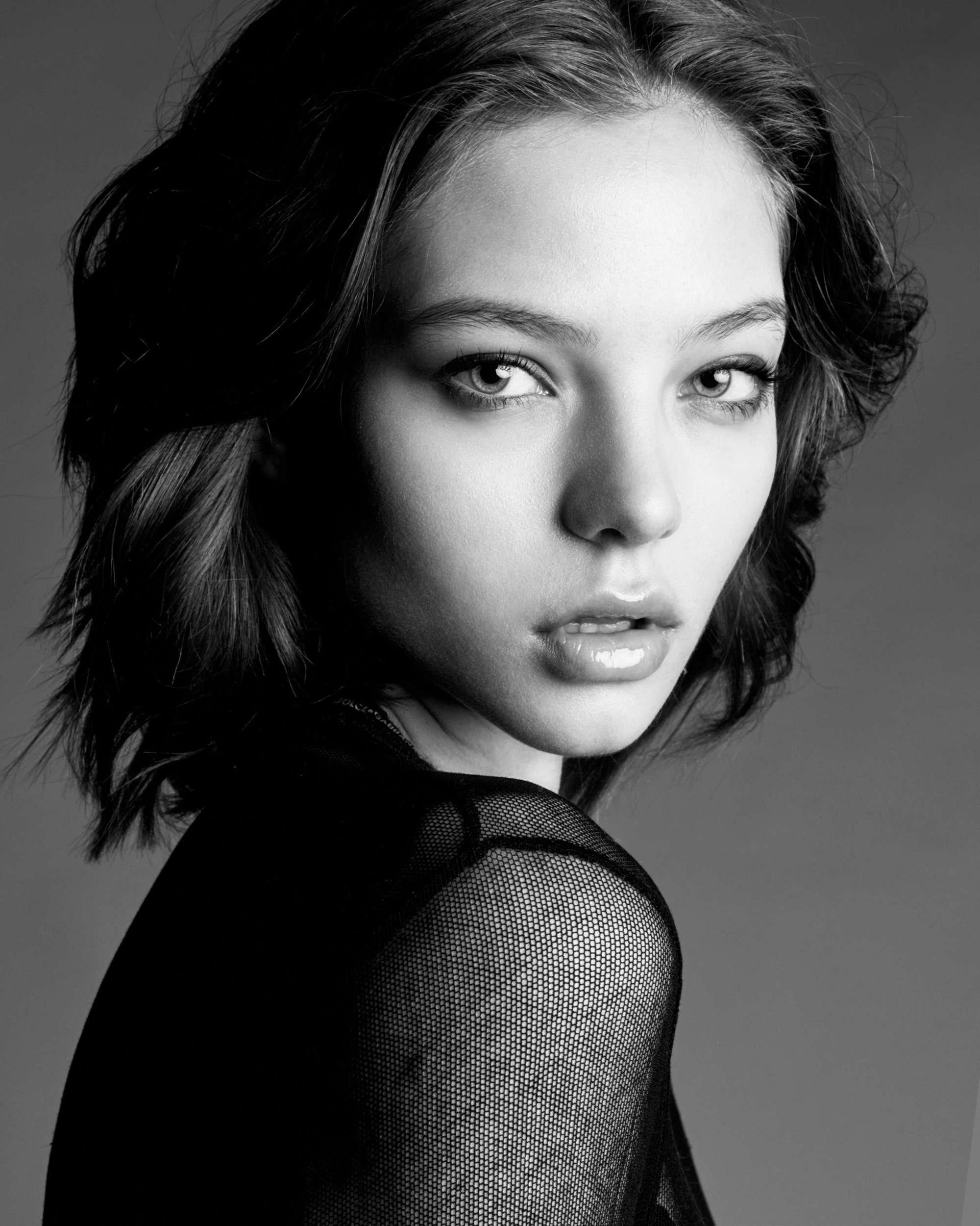 People 2000x2500 Alesya Kafelnikova women model brunette Russian short hair face