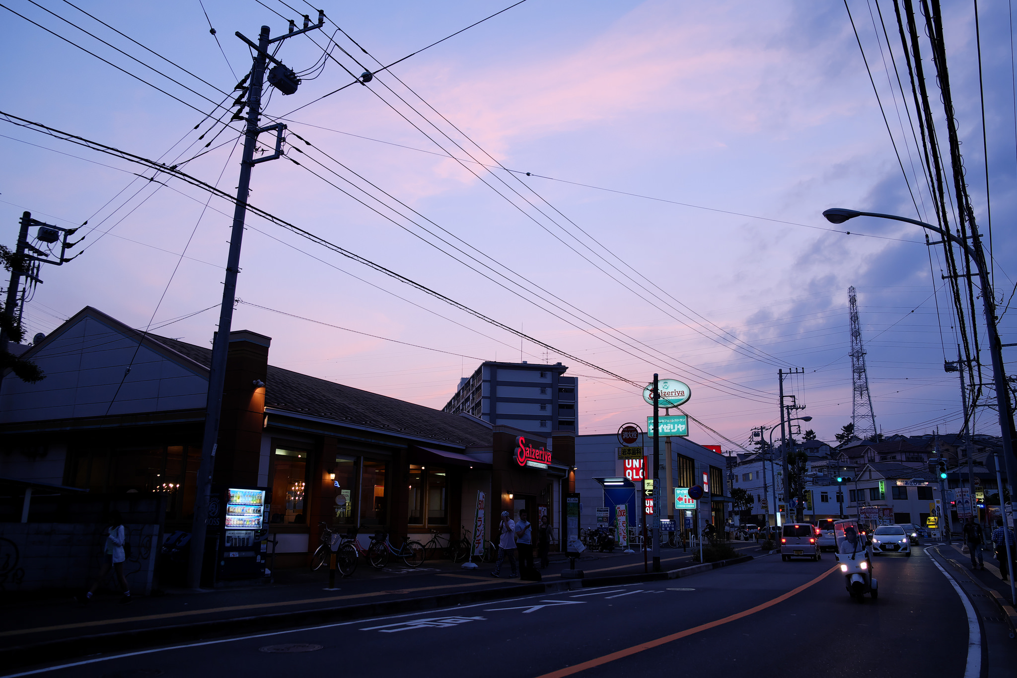 General 2048x1365 city urban photography dusk wires Japan low light
