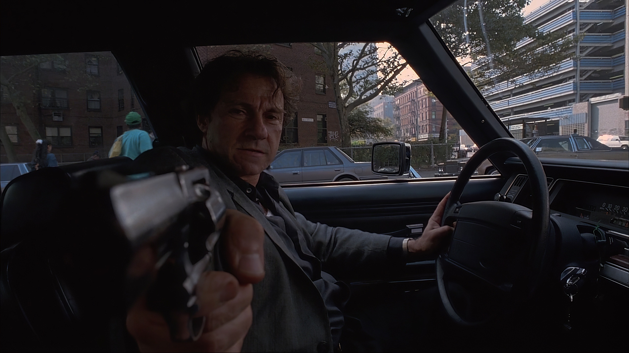People 2560x1440 film stills movie characters police people movies Harvey Keitel gun car car interior at gunpoint men