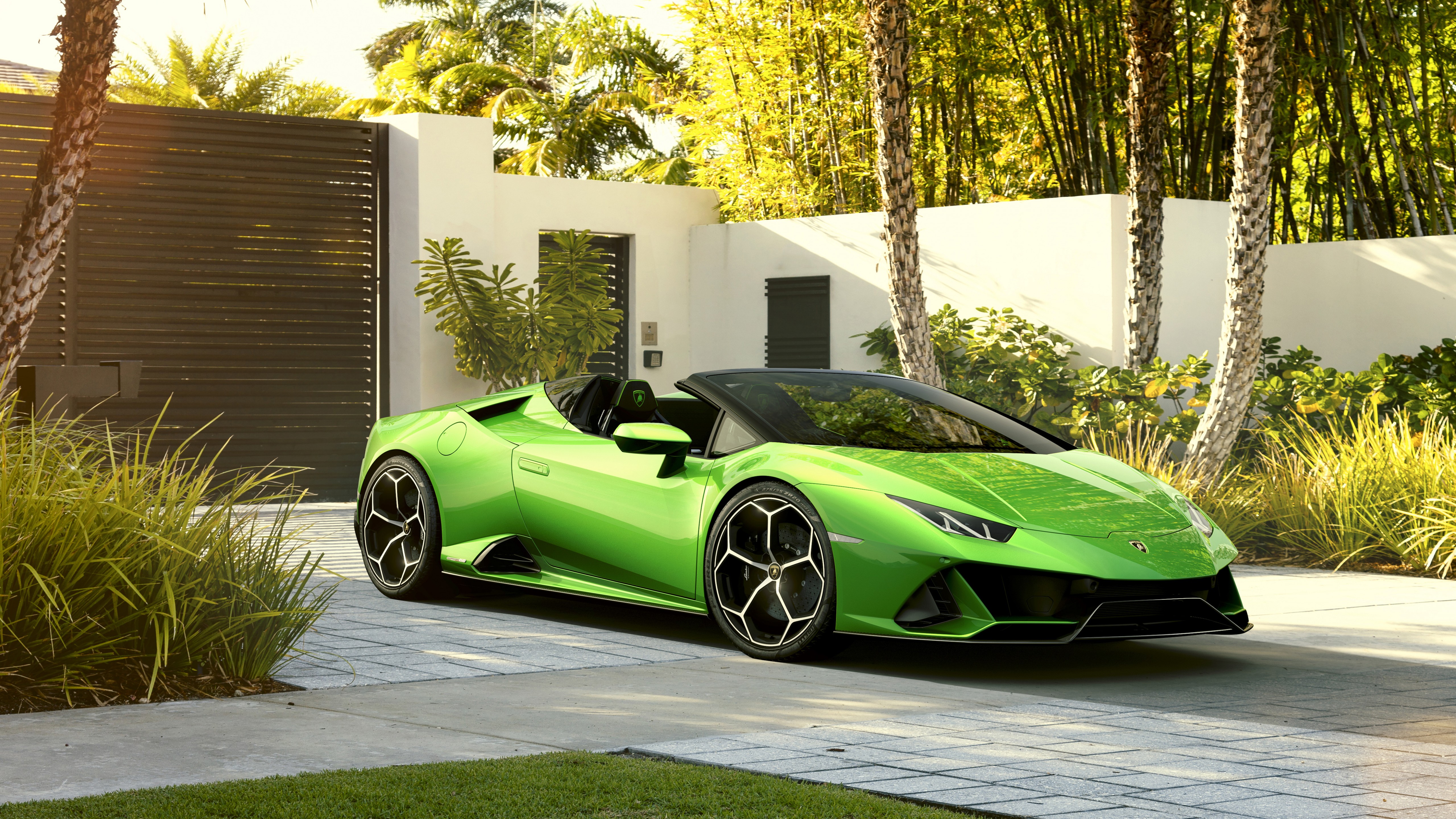 General 5120x2880 2019 (year) vehicle sports car green cars sunlight Lamborghini Lamborghini Huracan italian cars Volkswagen Group V10 engine