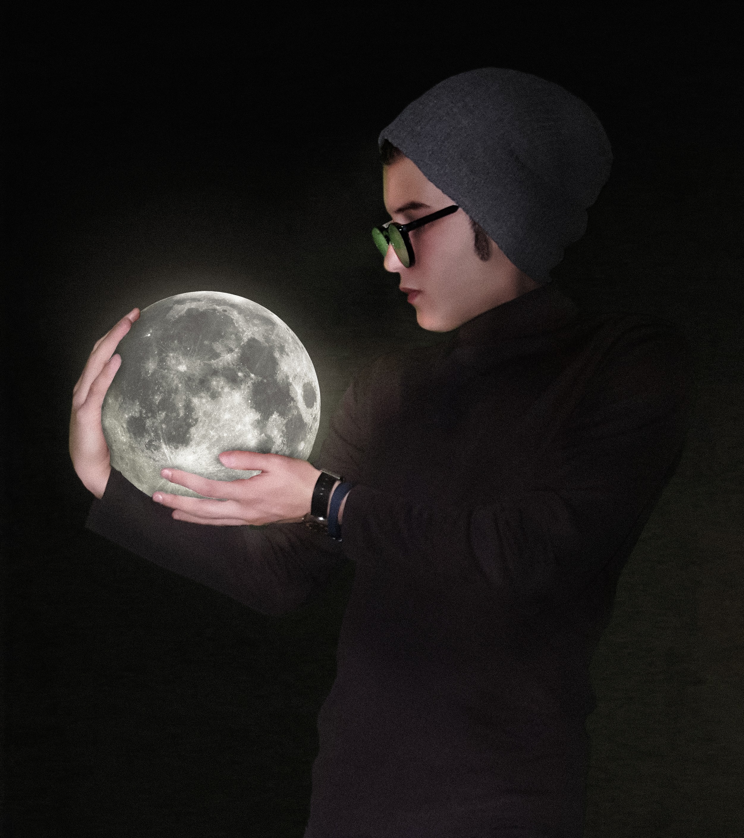 People 2503x2819 photoshopped Moon CGI glasses