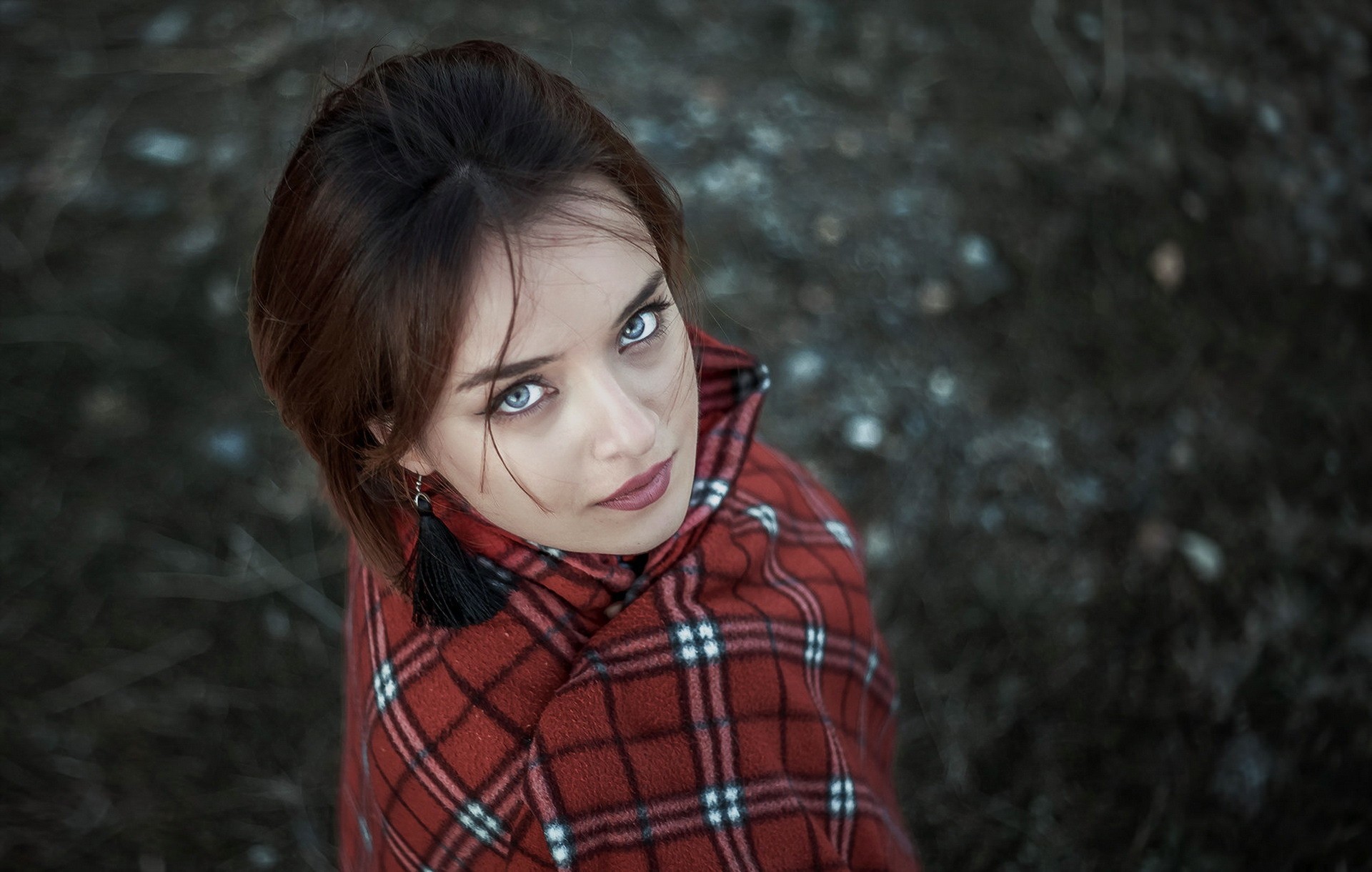 People 1920x1220 portrait looking at viewer women model face looking up brunette closeup plaid clothing women outdoors