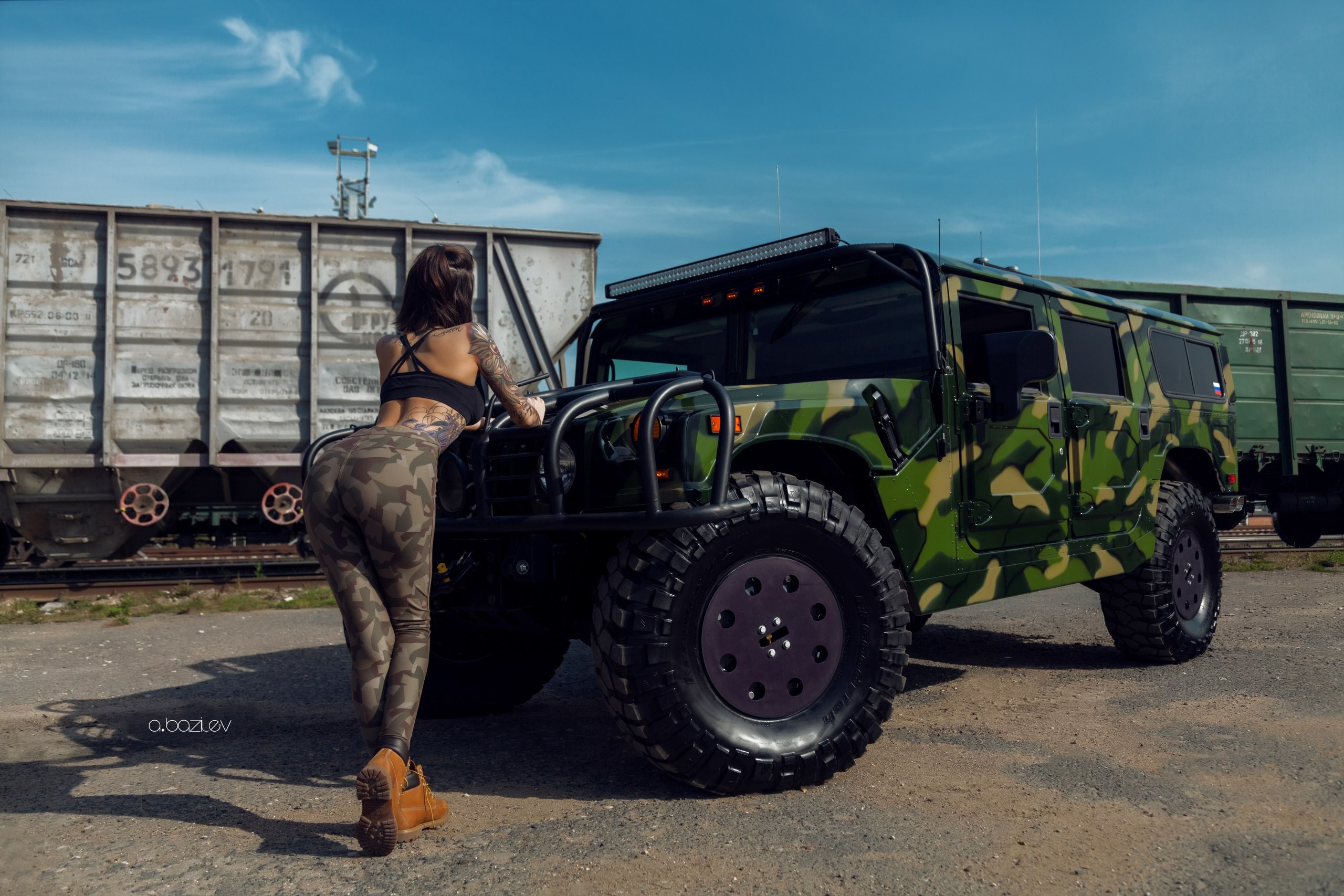 People 2560x1707 Katerina Kas women model women with cars women outdoors ass shoes camouflage pants back black top tattoo Alex Bazilev Hummer Hummer H1 car vehicle urban boots inked girls American cars