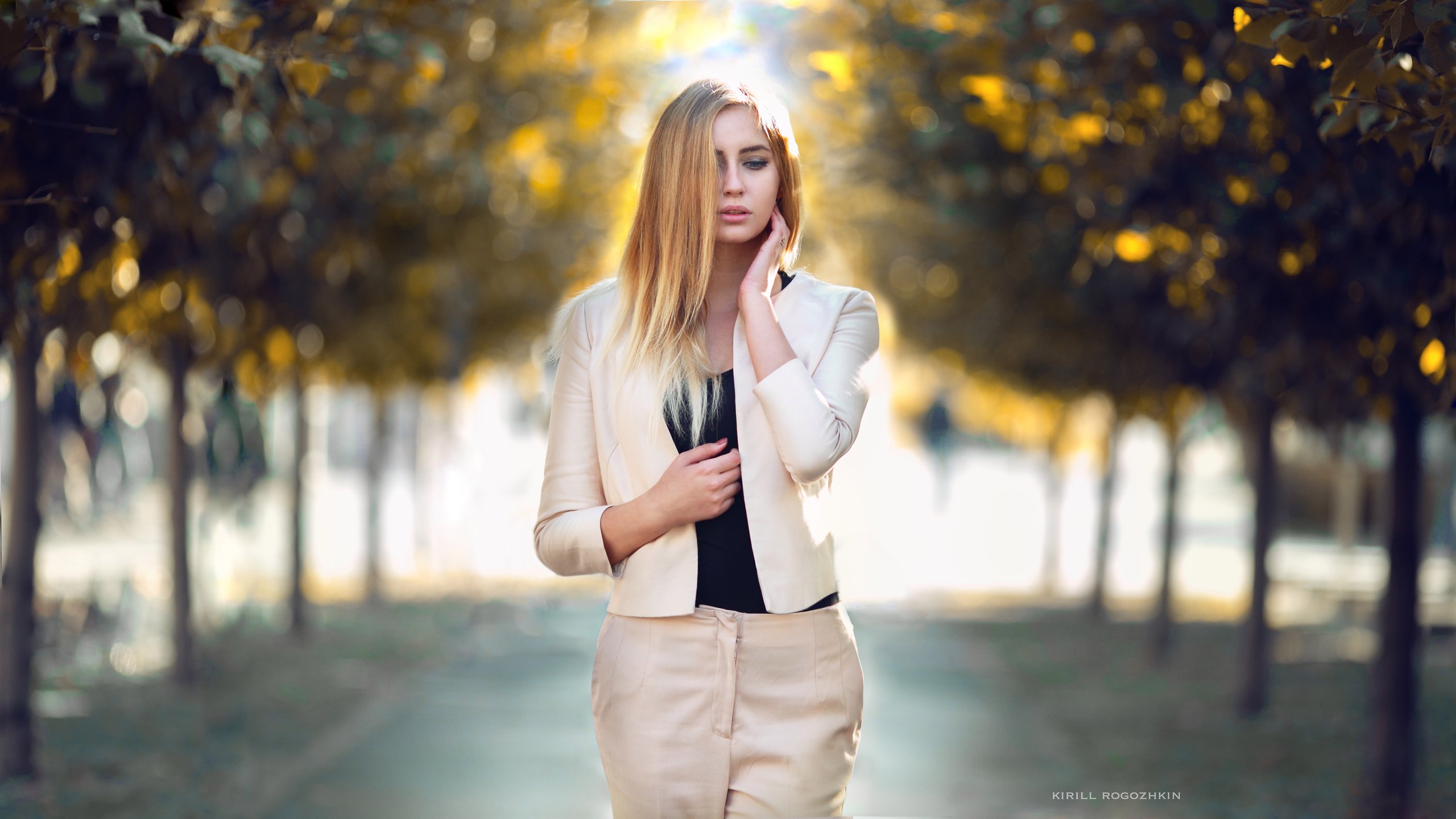 People 2560x1440 trees women outdoors women Kirill Rogozhkin blonde long hair white jacket jacket model
