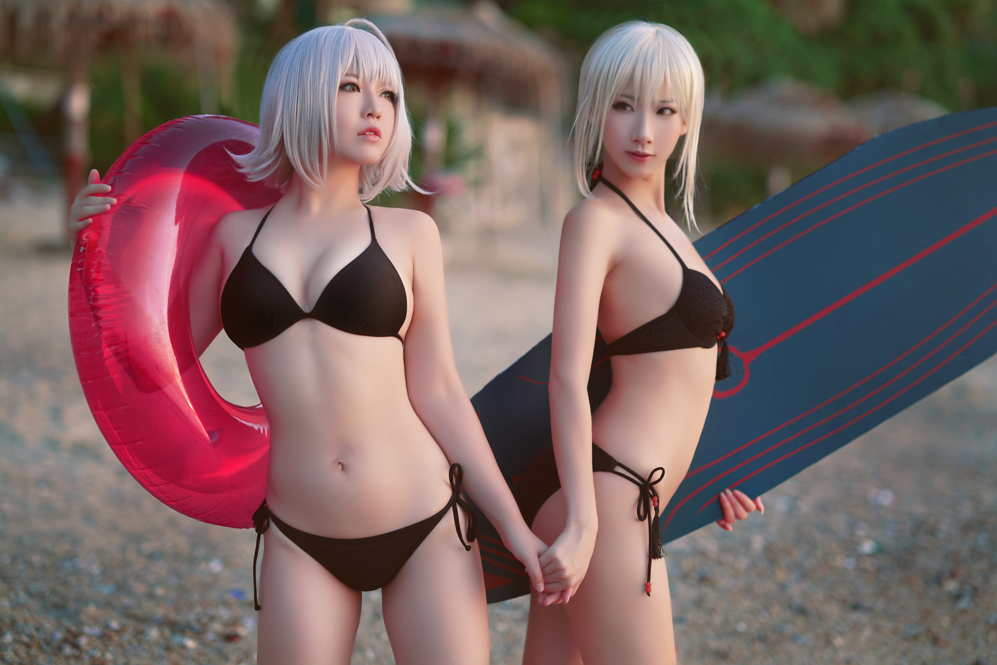 People 2000x1334 women model cosplay Chinese Chinese model Banbanko_ Suǒsuǒ-sophia Fate series Fate/Grand Order Saber Alter two women cleavage swimwear women outdoors Jeanne (Alter) (Fate/Grand Order) Asian