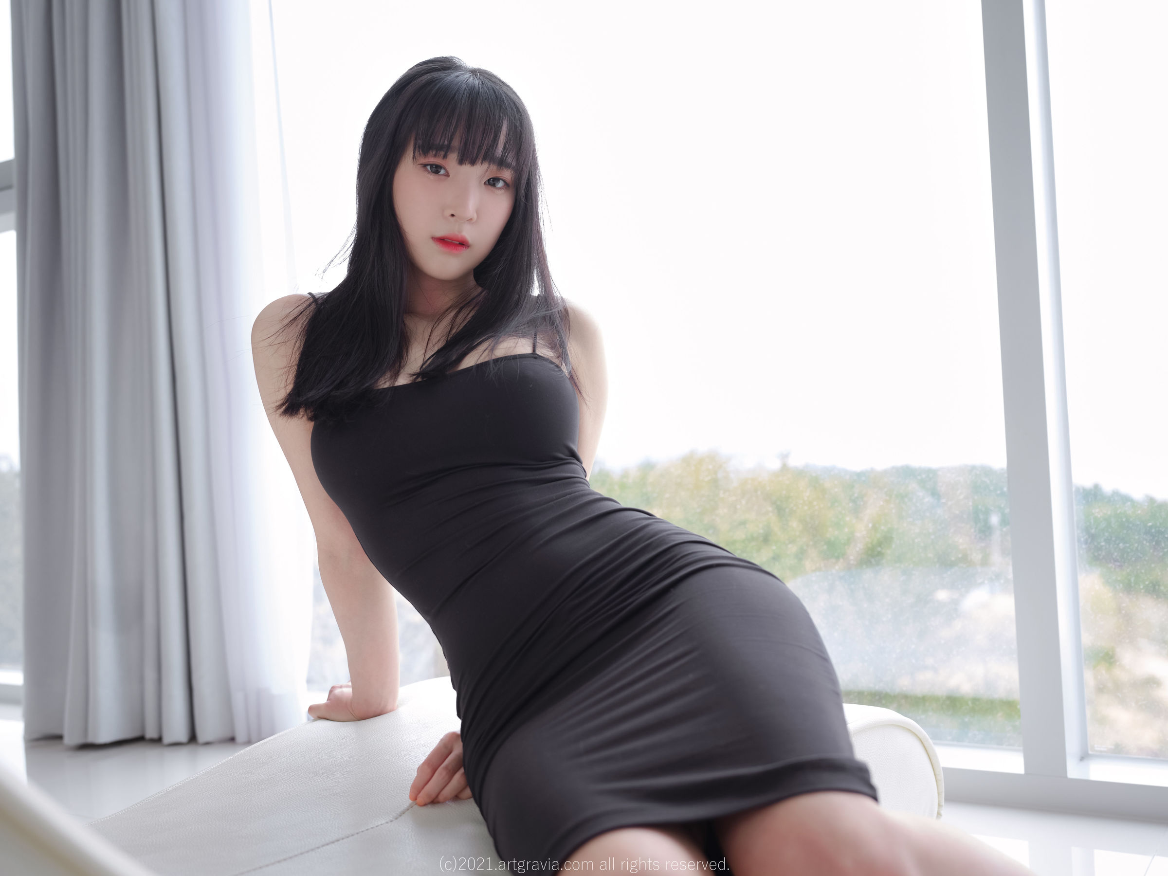 People 2400x1800 Jiang Ren Qing women brunette dress window sill black dress Asian