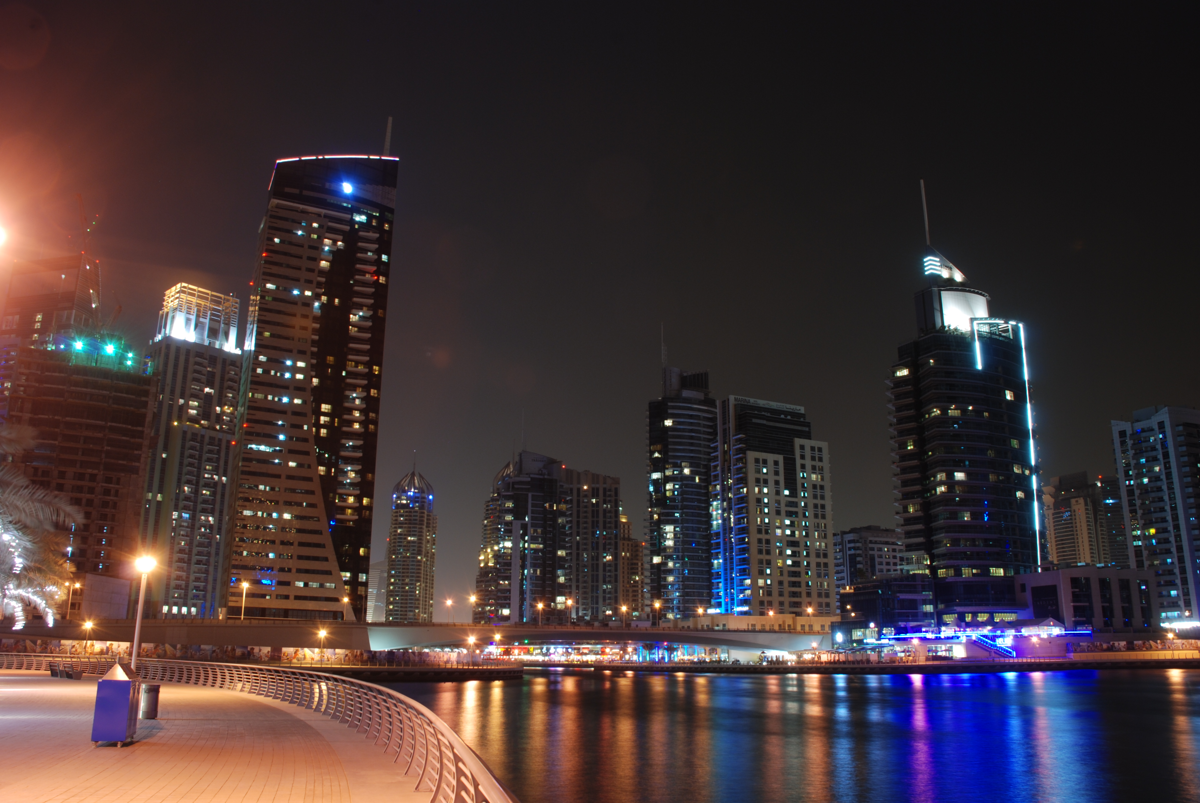General 3872x2592 city city lights water night Dubai United Arab Emirates low light