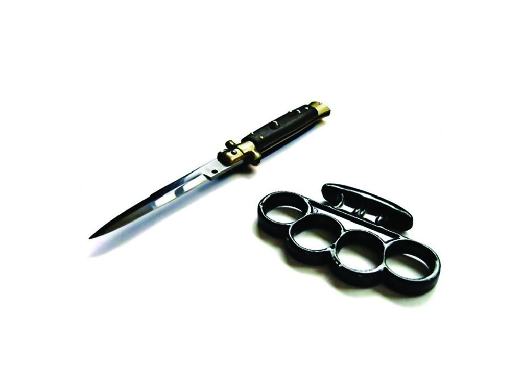 General 1024x768 Mafia knuckledusters weapon knife