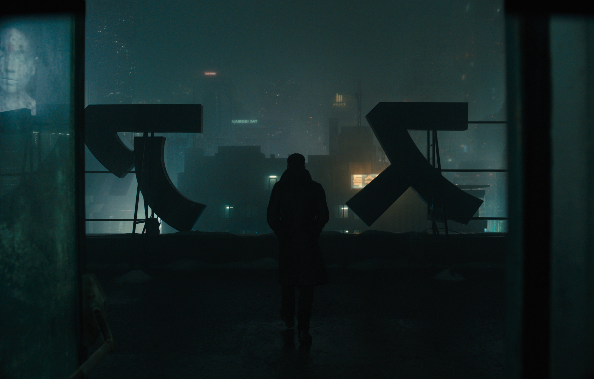 People 2048x1307 Blade Runner 2049 movies men actor Ryan Gosling dark night city lights