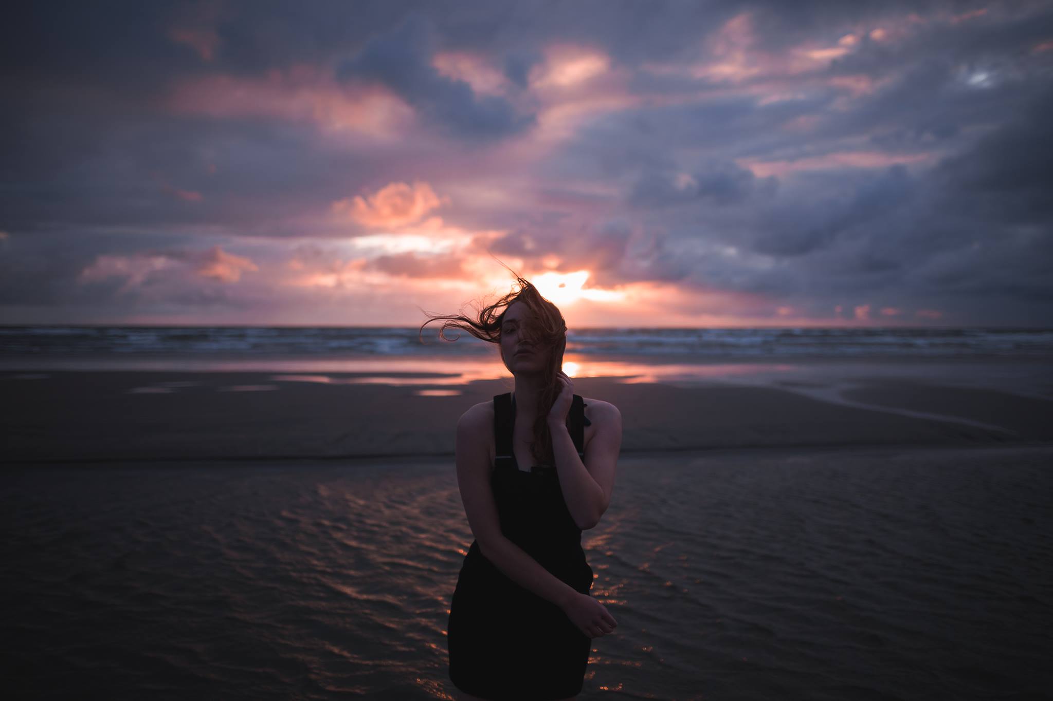 People 2048x1365 dark women sky sea women outdoors