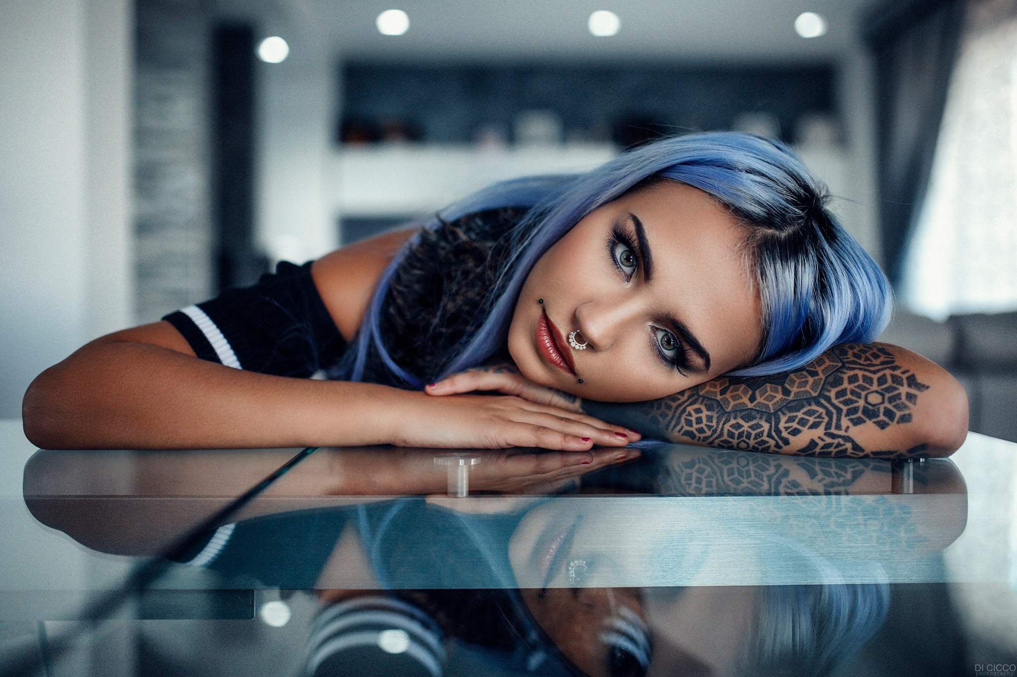 People 2048x1365 women portrait tanned tattoo glass table Fishball Suicide Alessandro Di Cicco watermarked