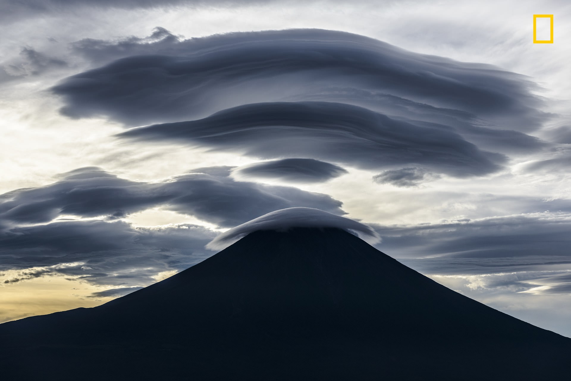 General 1920x1281 nature landscape mountains clouds National Geographic Mount Fuji Japan evening silhouette Asia