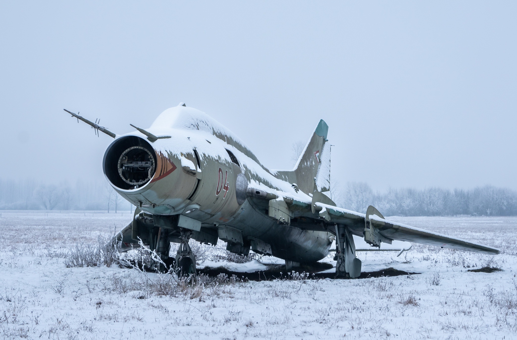 General 2048x1346 snow military aircraft aircraft military vehicle Sukhoi snow covered frontal view Russian/Soviet aircraft winter