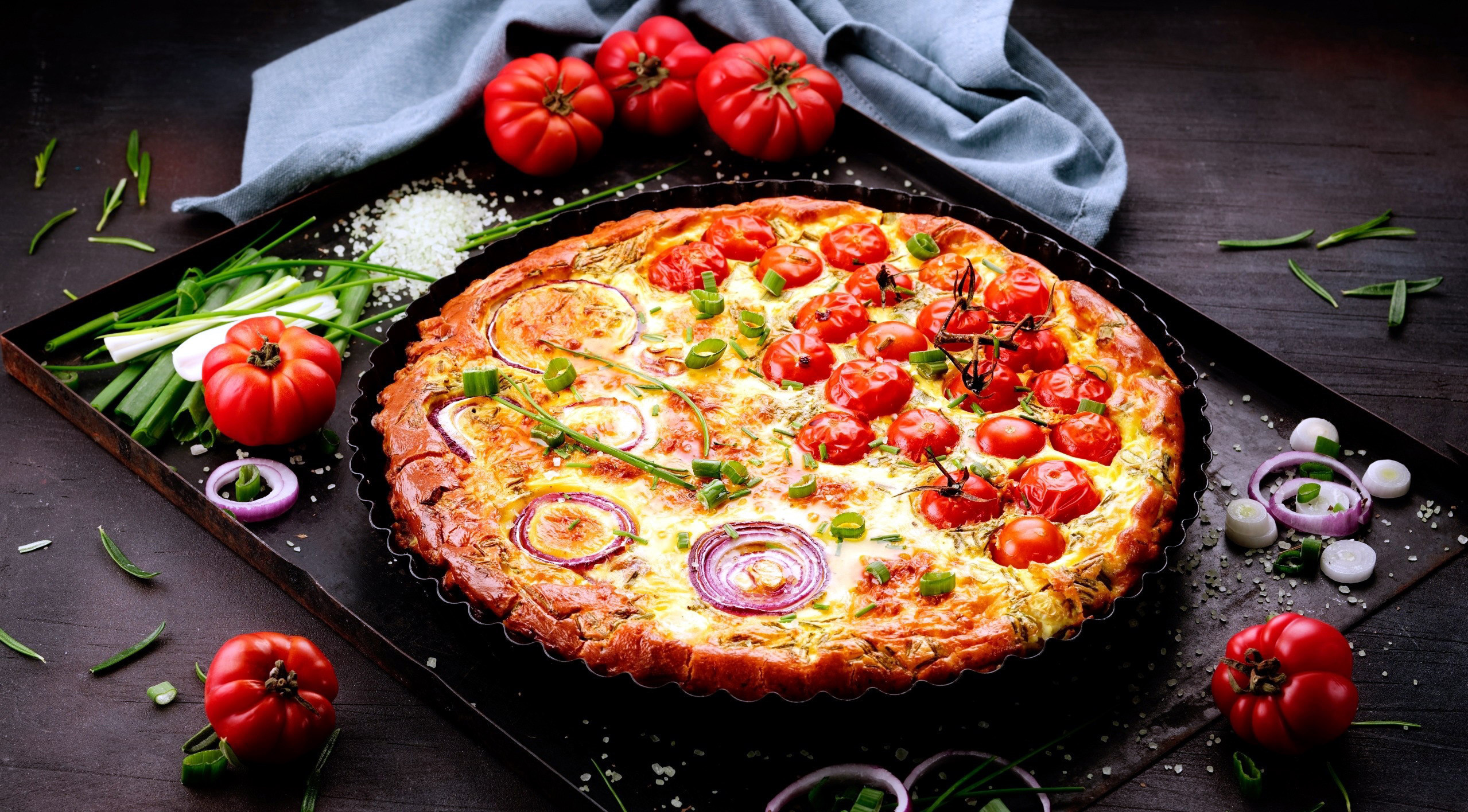 General 2558x1416 onion food pizza tomatoes
