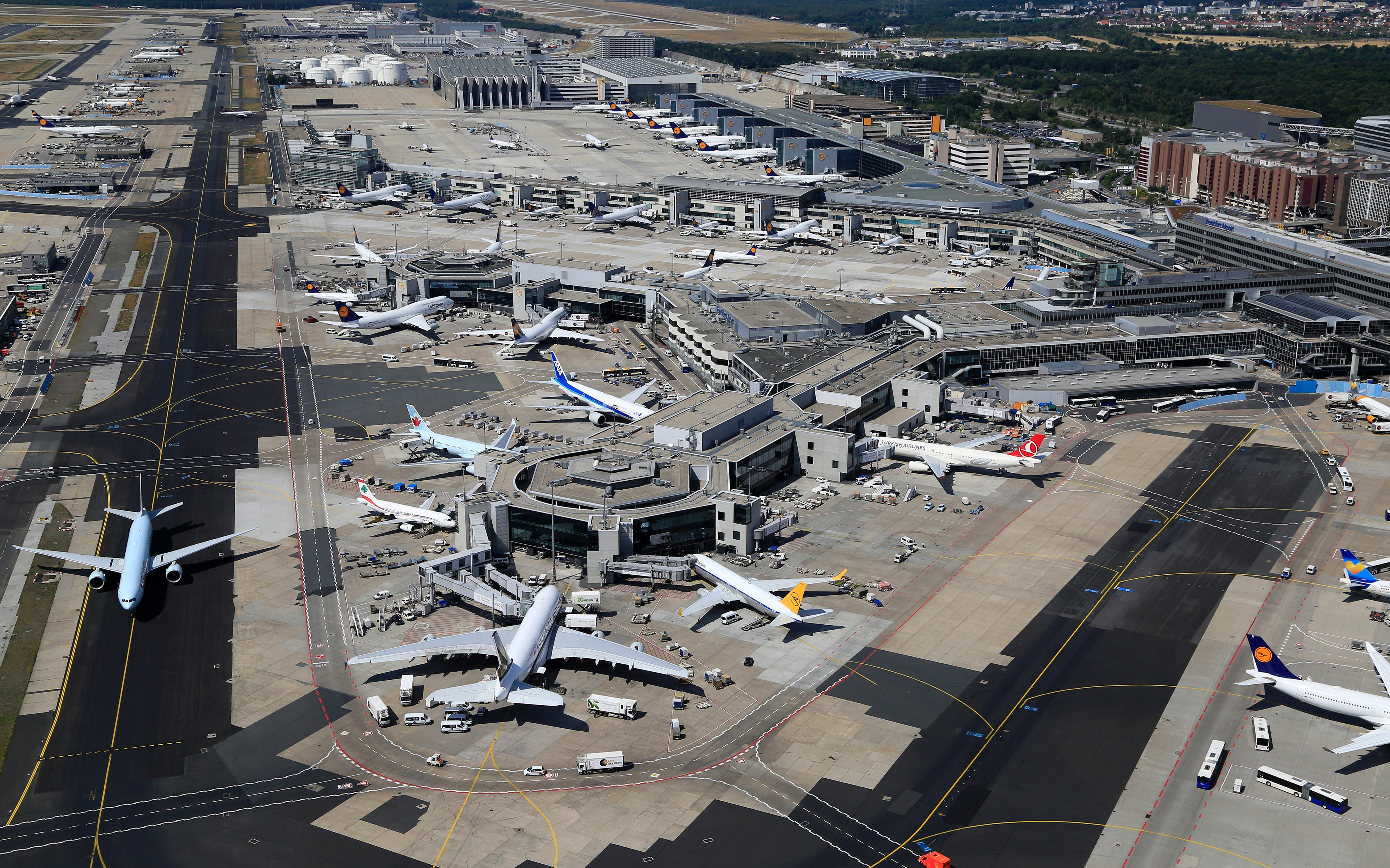 General 3840x2400 Frankfurt Germany airport airplane aircraft passenger aircraft runway aerial view vehicle terminal Lufthansa Turkish Airlines All Nippon Airways jets