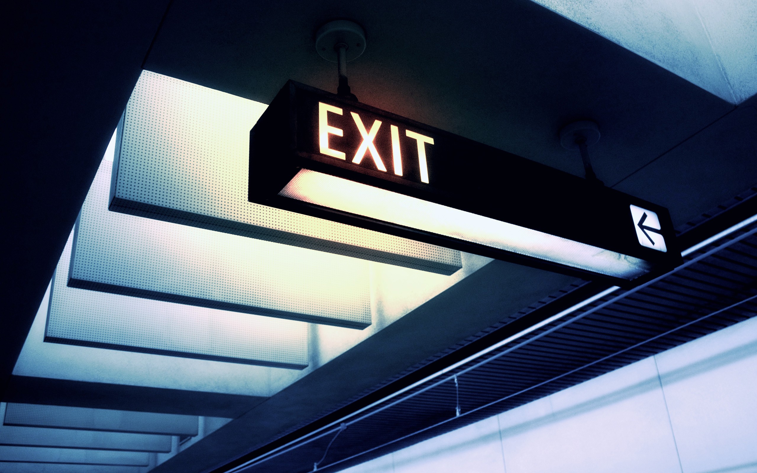 General 2560x1600 exit signs lights