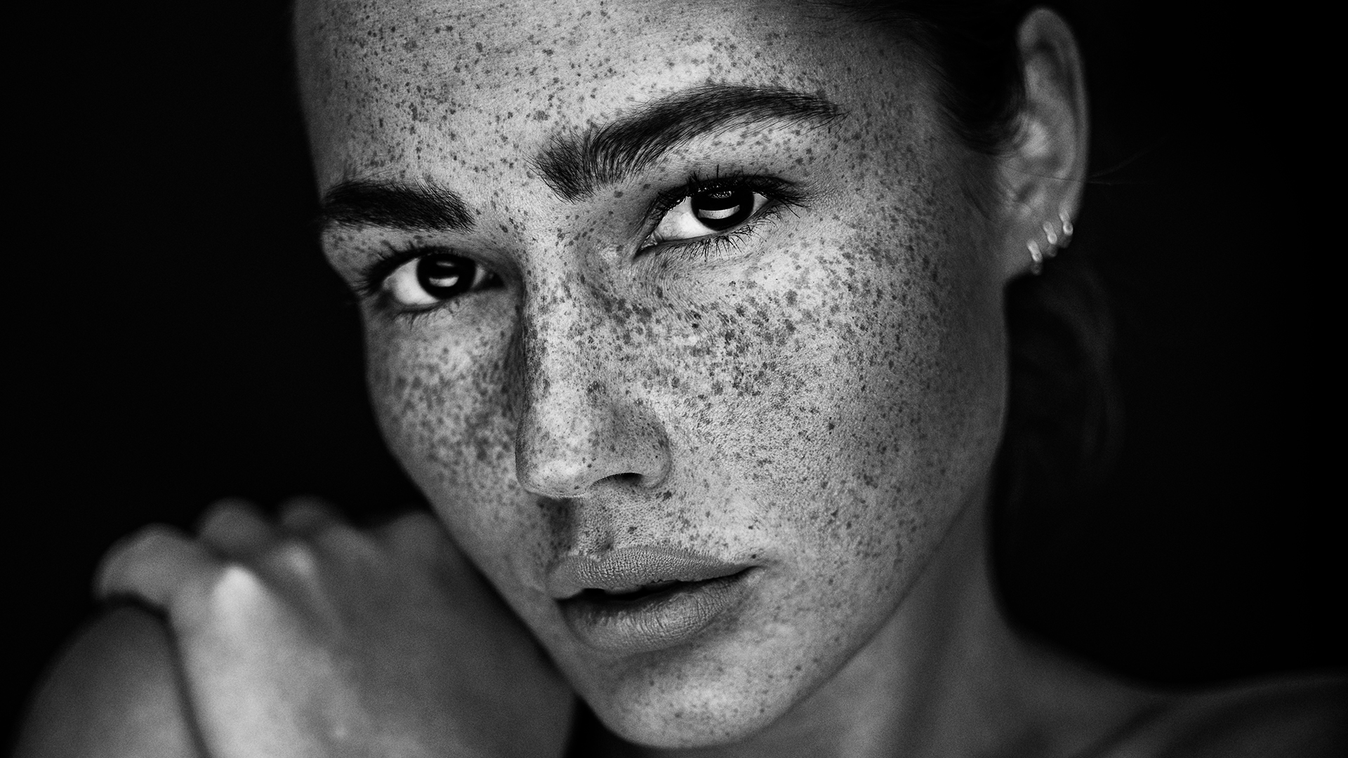 People 1920x1080 women model looking at viewer face monochrome freckles depth of field piercing Martin Krystynek