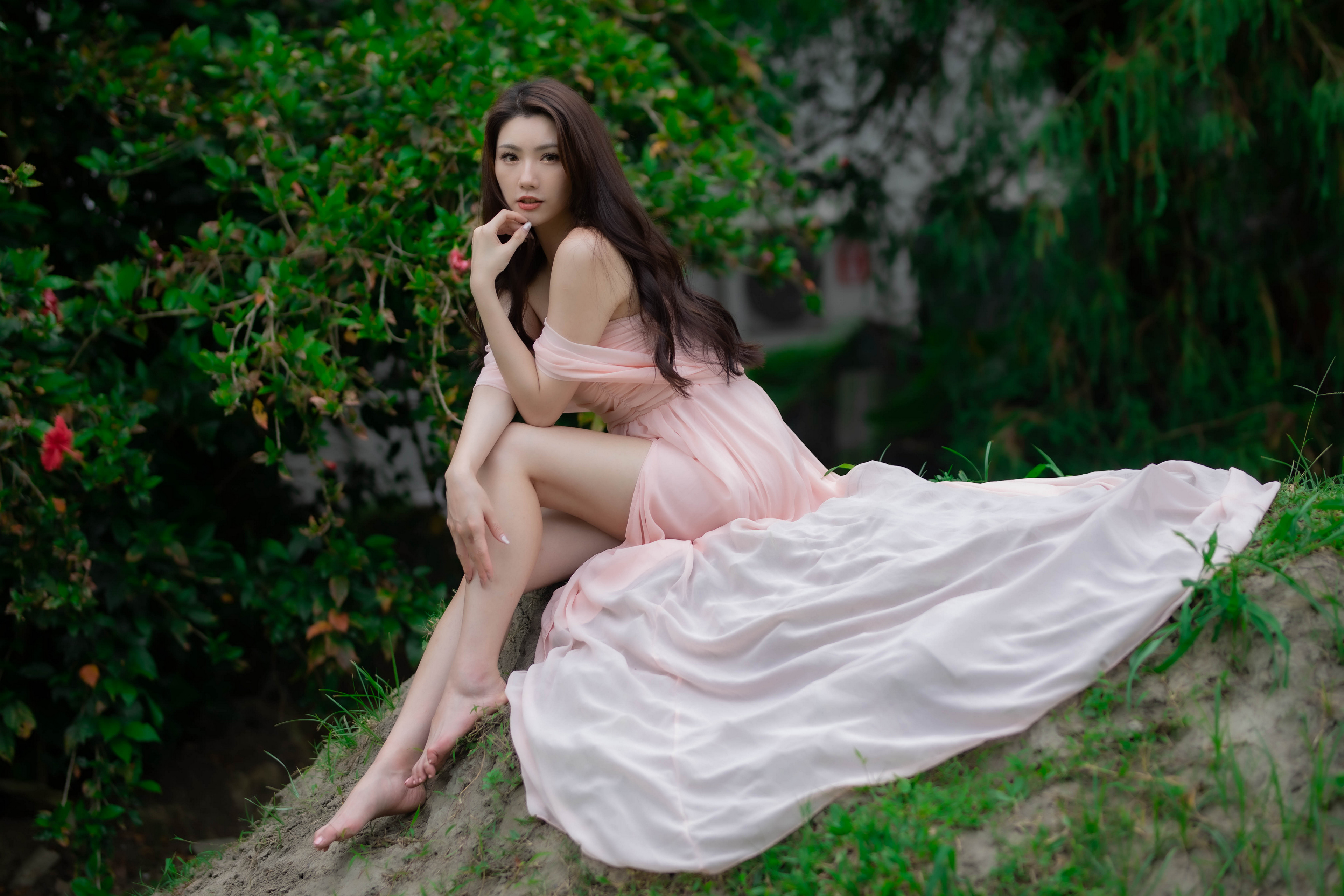 People 3840x2560 Asian model women long hair dark hair sitting barefoot depth of field dress chingcho