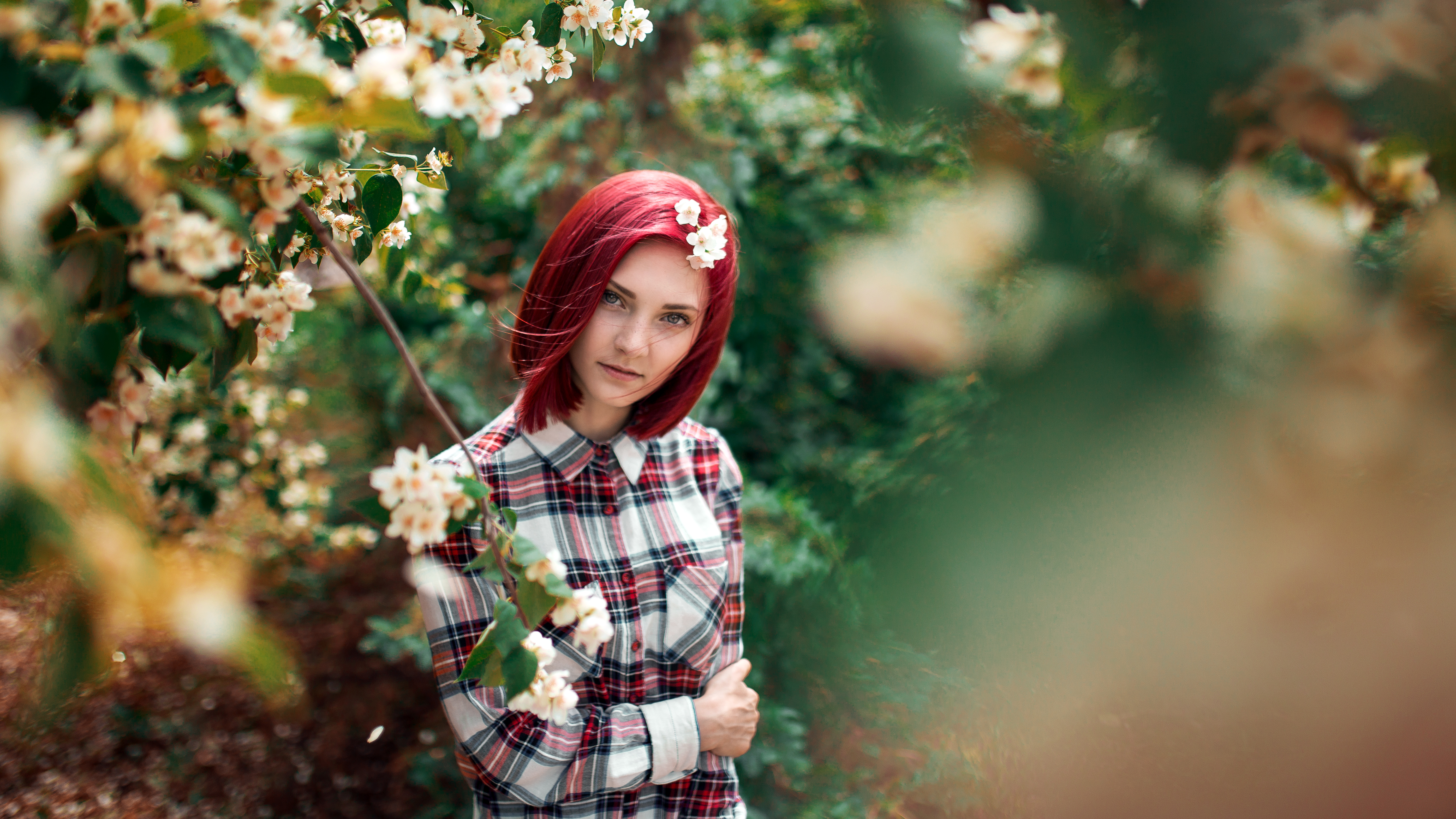 People 5580x3139 women Maxim Gustarev redhead depth of field looking at viewer flowers freckles