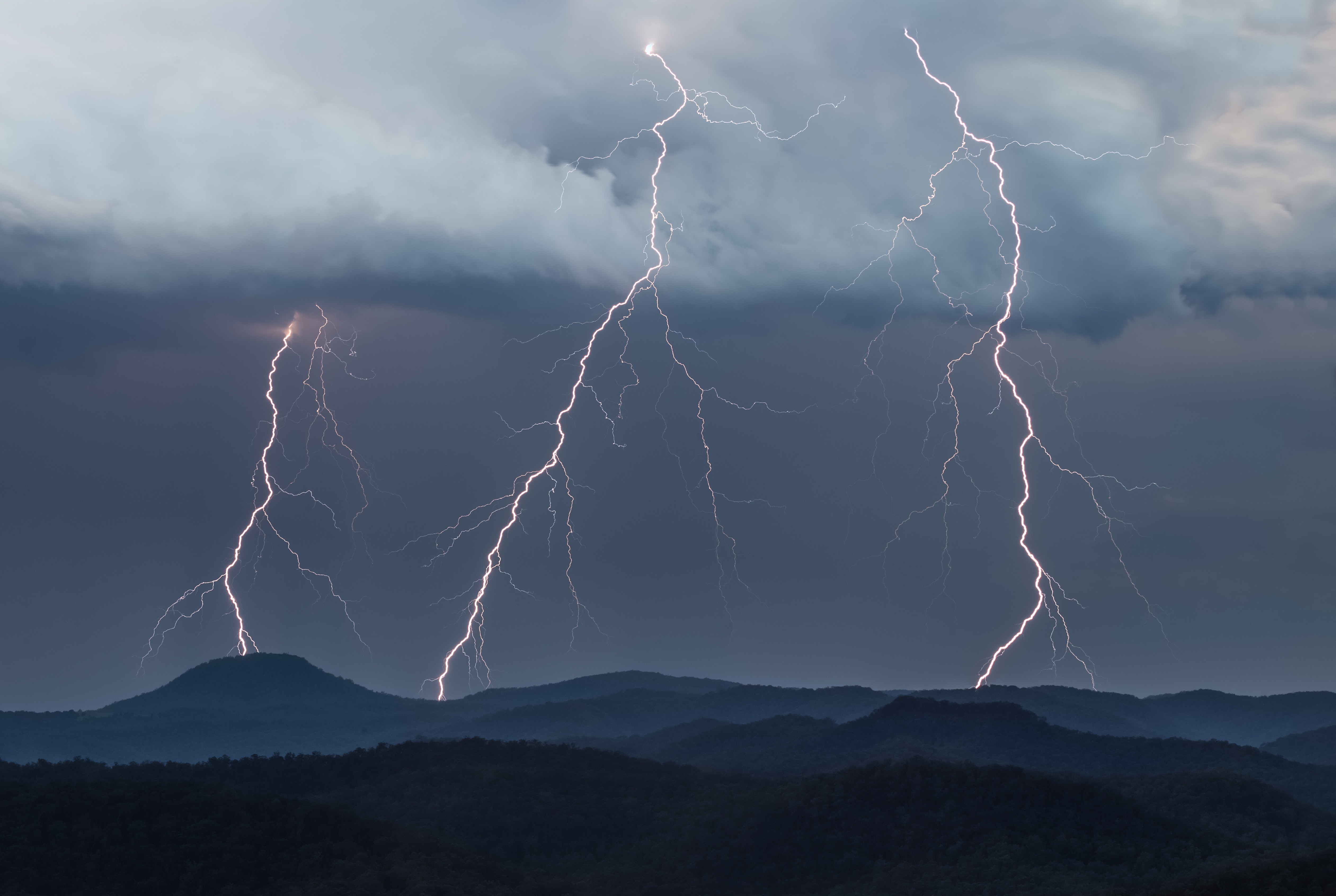 General 5043x3384 storm thunder storm thunderbolt nature landscape mountains clouds photography low light