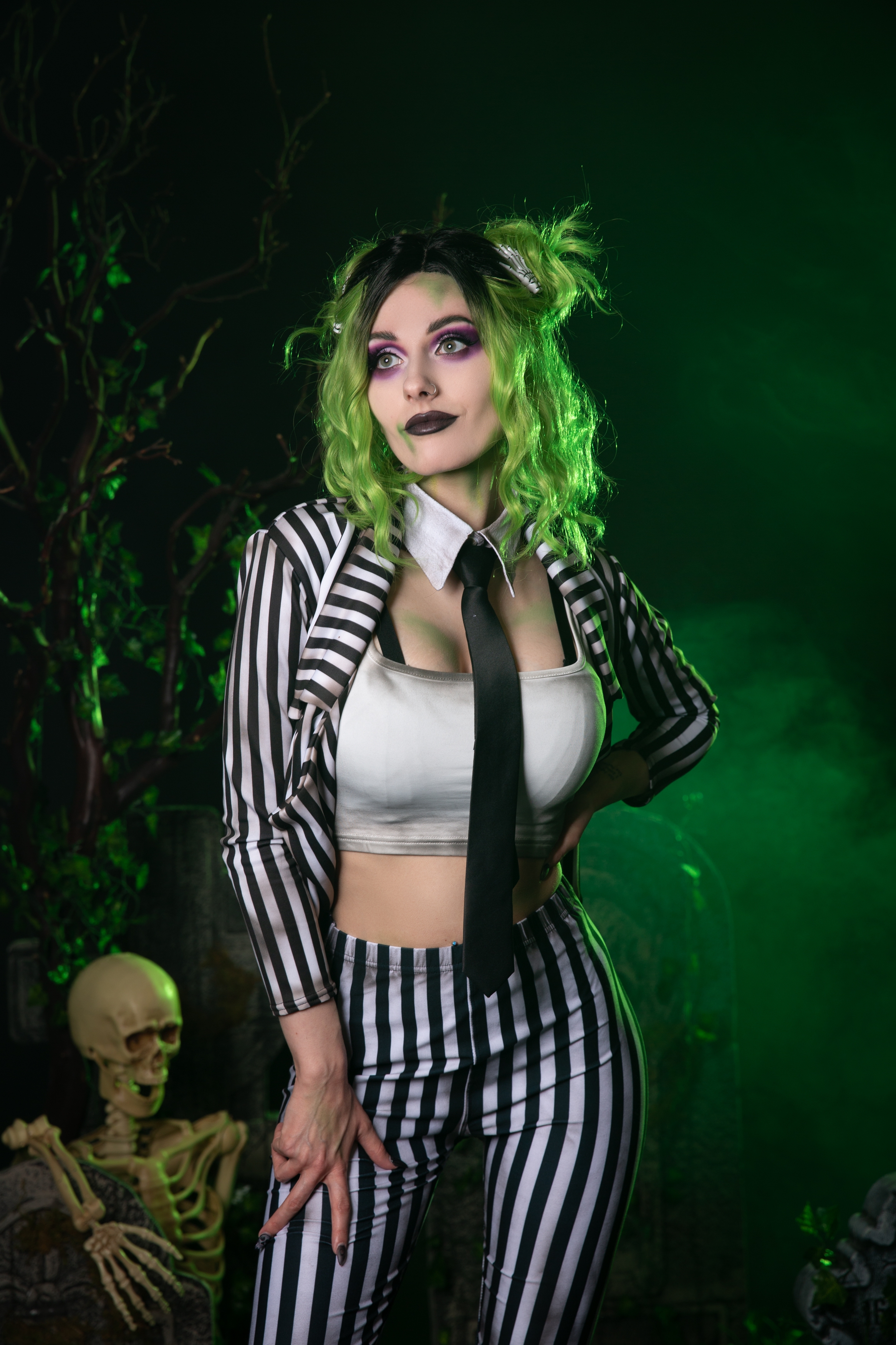 People 2333x3500 Taylor Bloxam women model Halloween cosplay Beetlejuice tie skeleton
