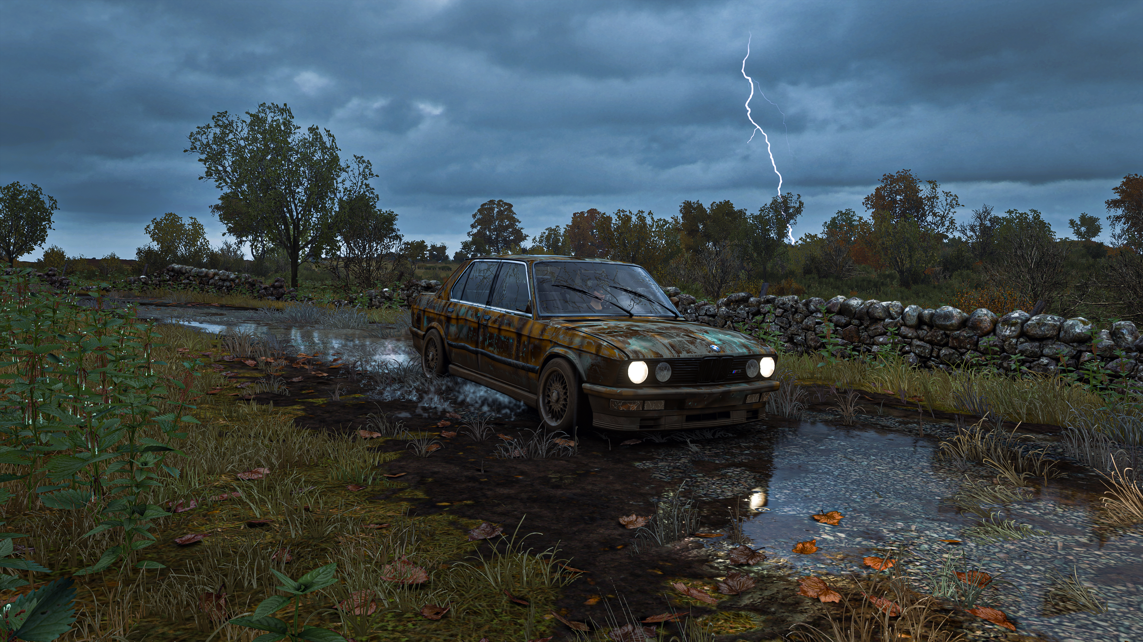 General 3840x2160 Forza Horizon Forza Horizon 4 BMW BMW M5 old car race cars video game art ray tracing thunder storm rust video games BMW E34 BMW 5 Series