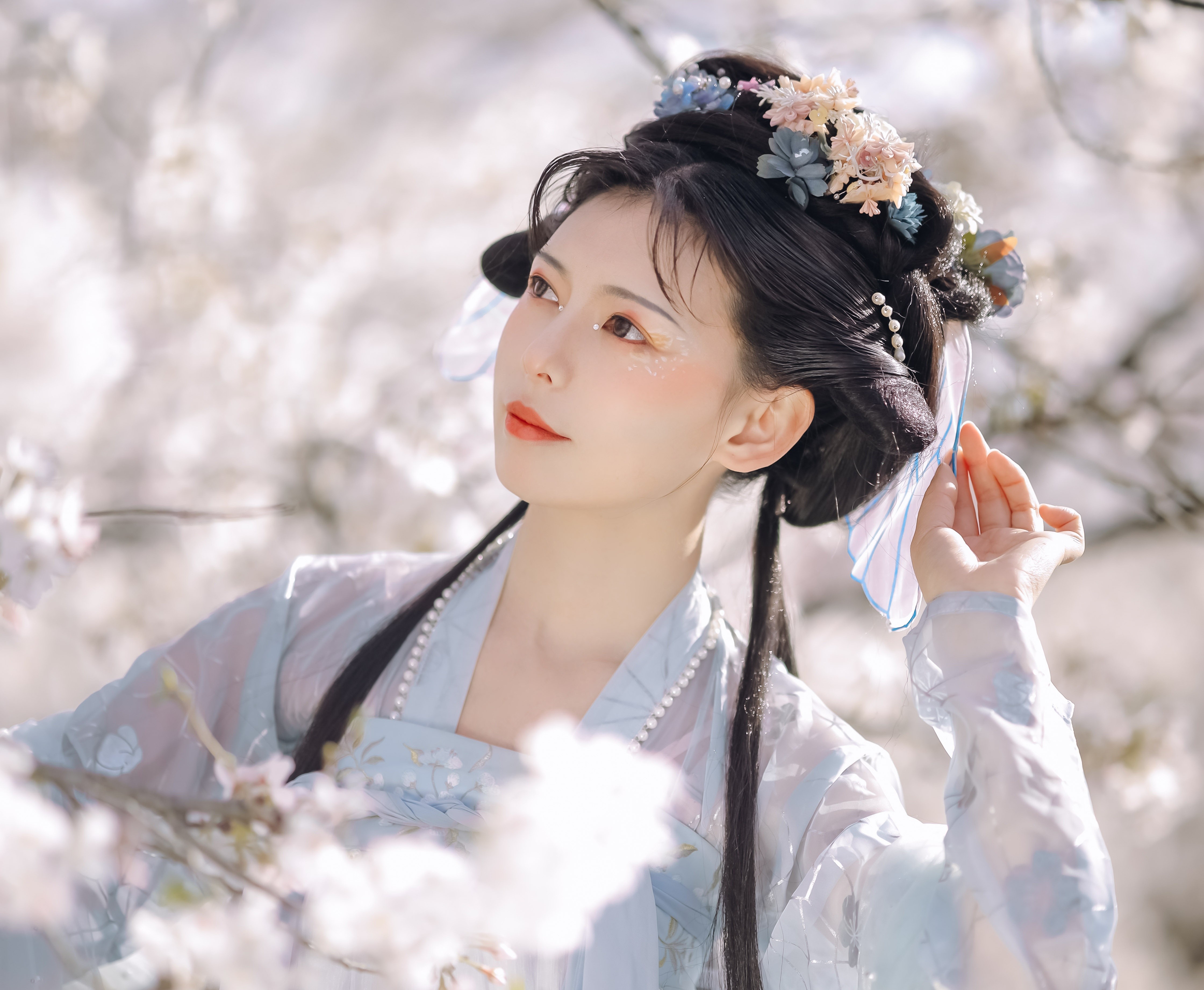 People 4480x3682 hanfu women outdoors flower in hair Asian
