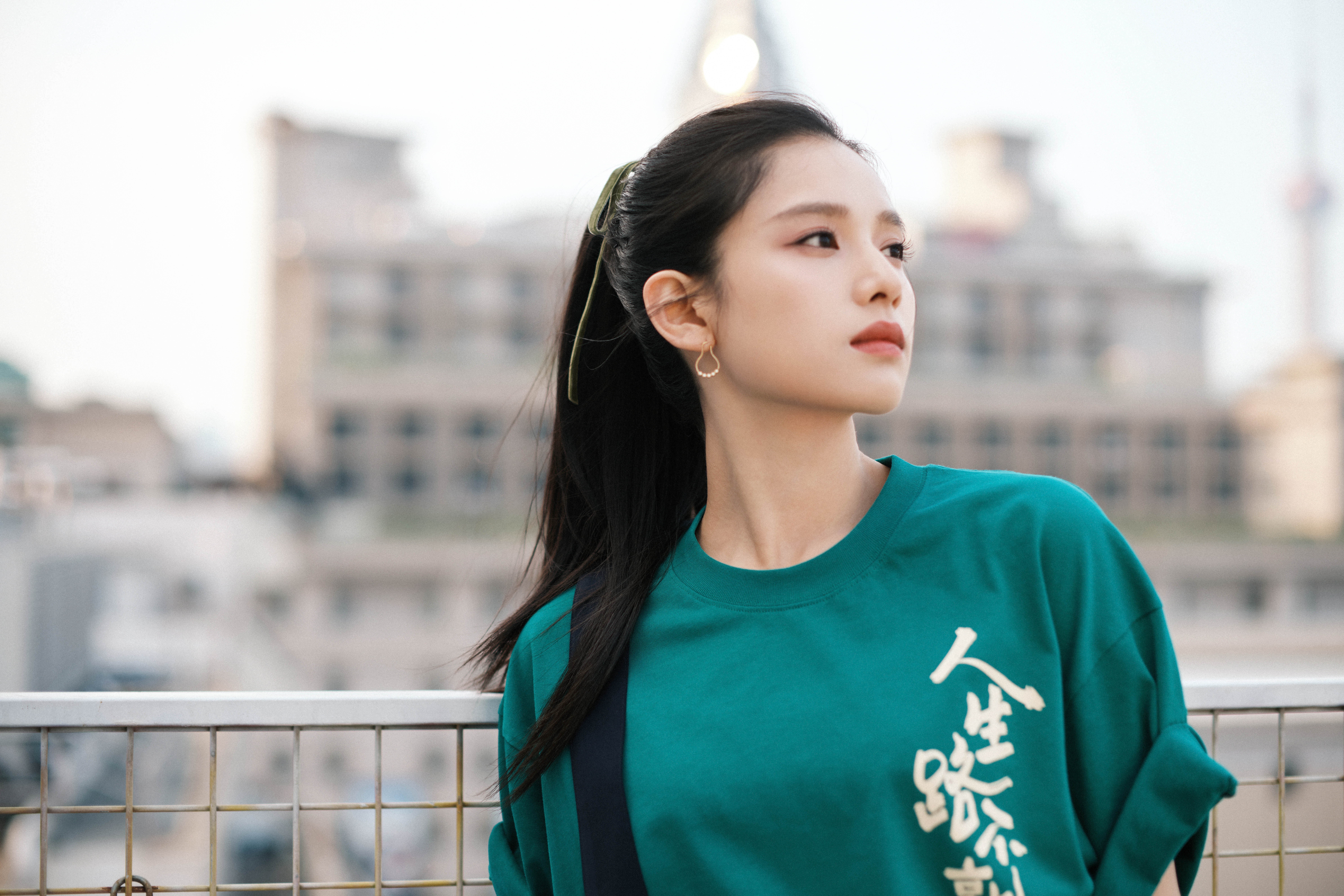People 9552x6368 women Zhang Jingyi Asian T-shirt green top