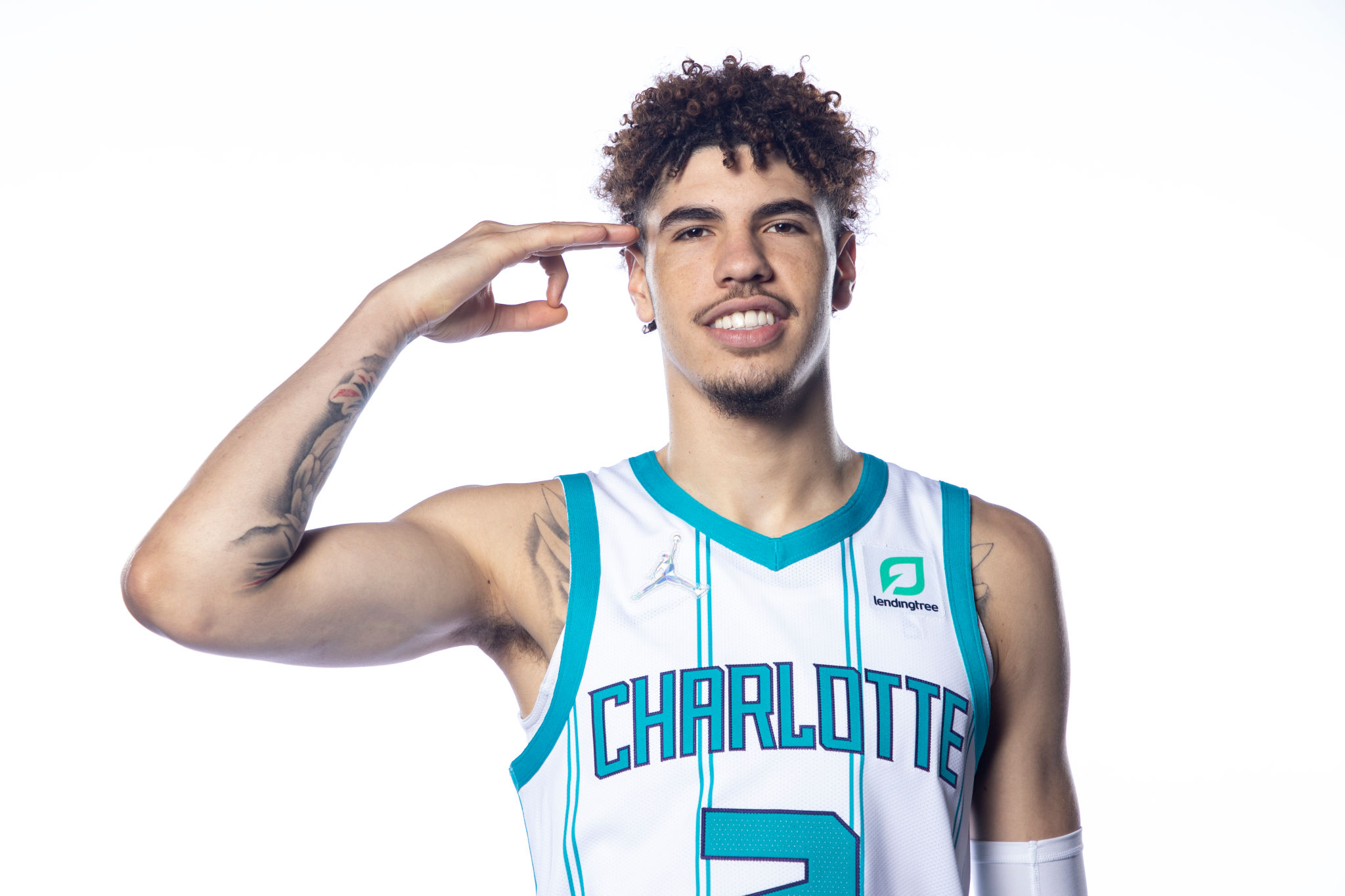 People 2048x1365 LaMelo Ball basketball sports jerseys white background simple background athletes Charlotte Hornets NBA